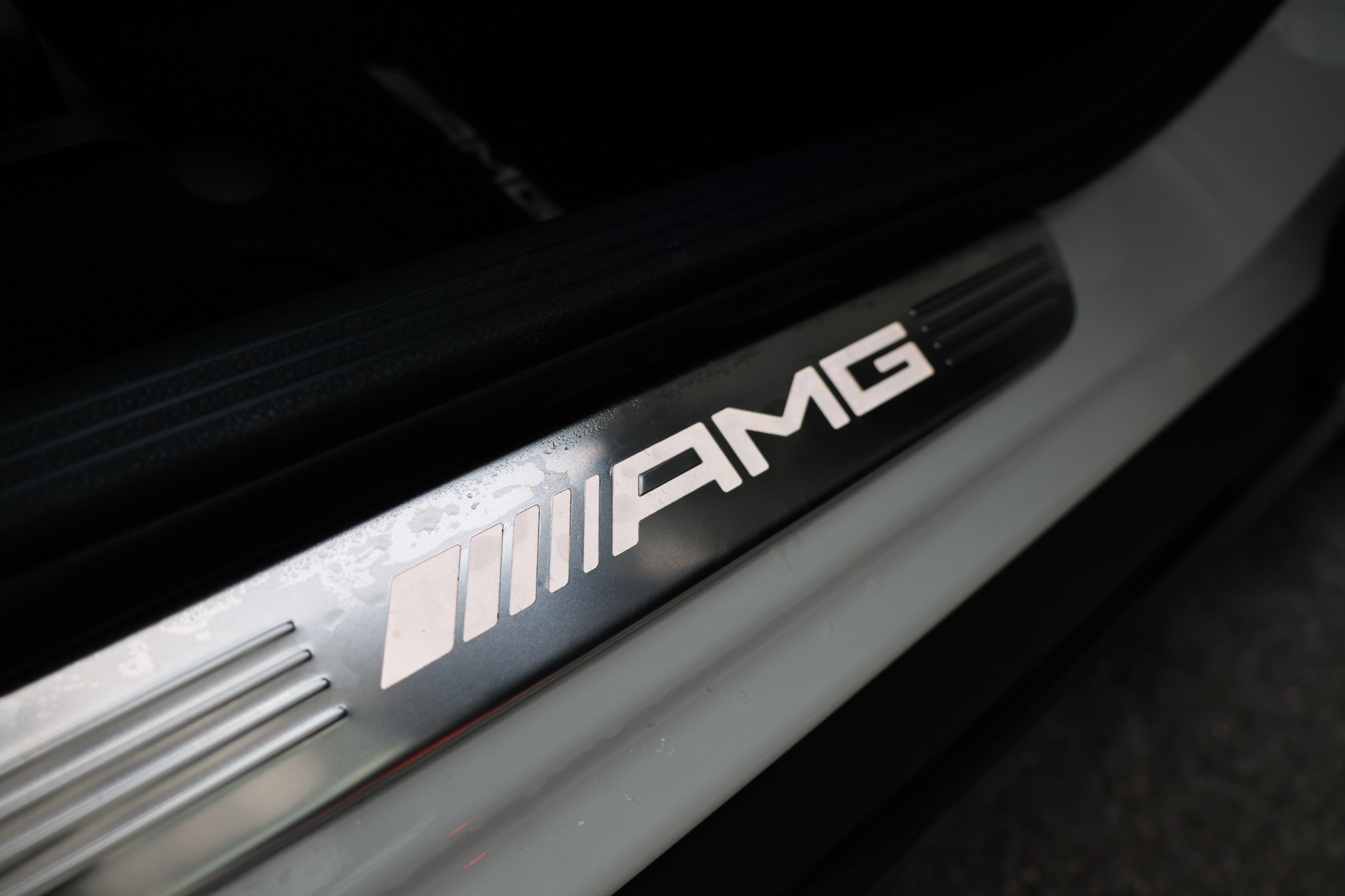 listing desktop thumbnail image 18