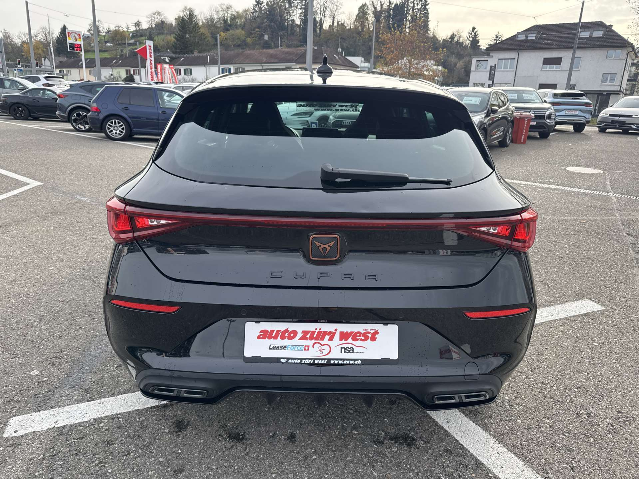 listing desktop thumbnail image 14