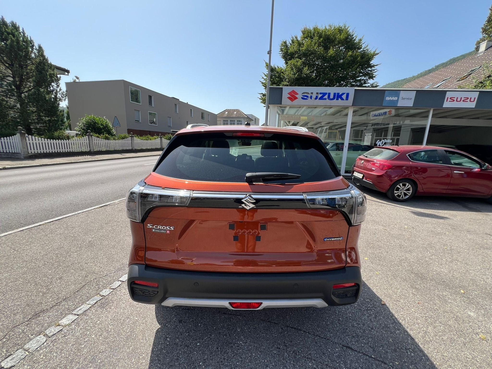 listing desktop thumbnail image 3