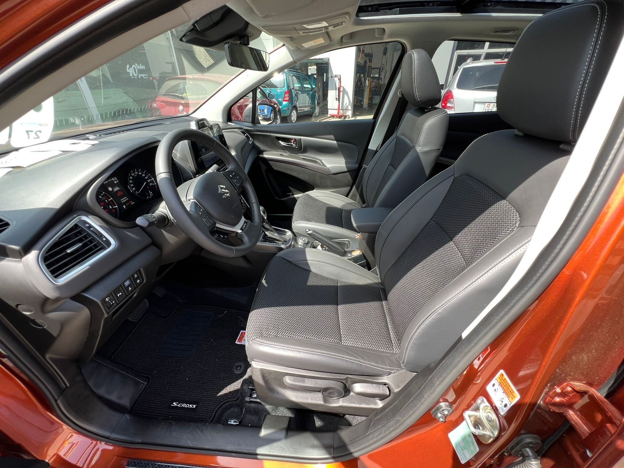 listing desktop thumbnail image 9