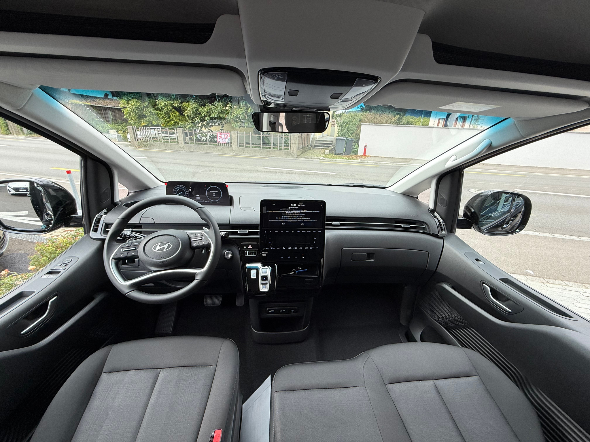 listing desktop thumbnail image 9