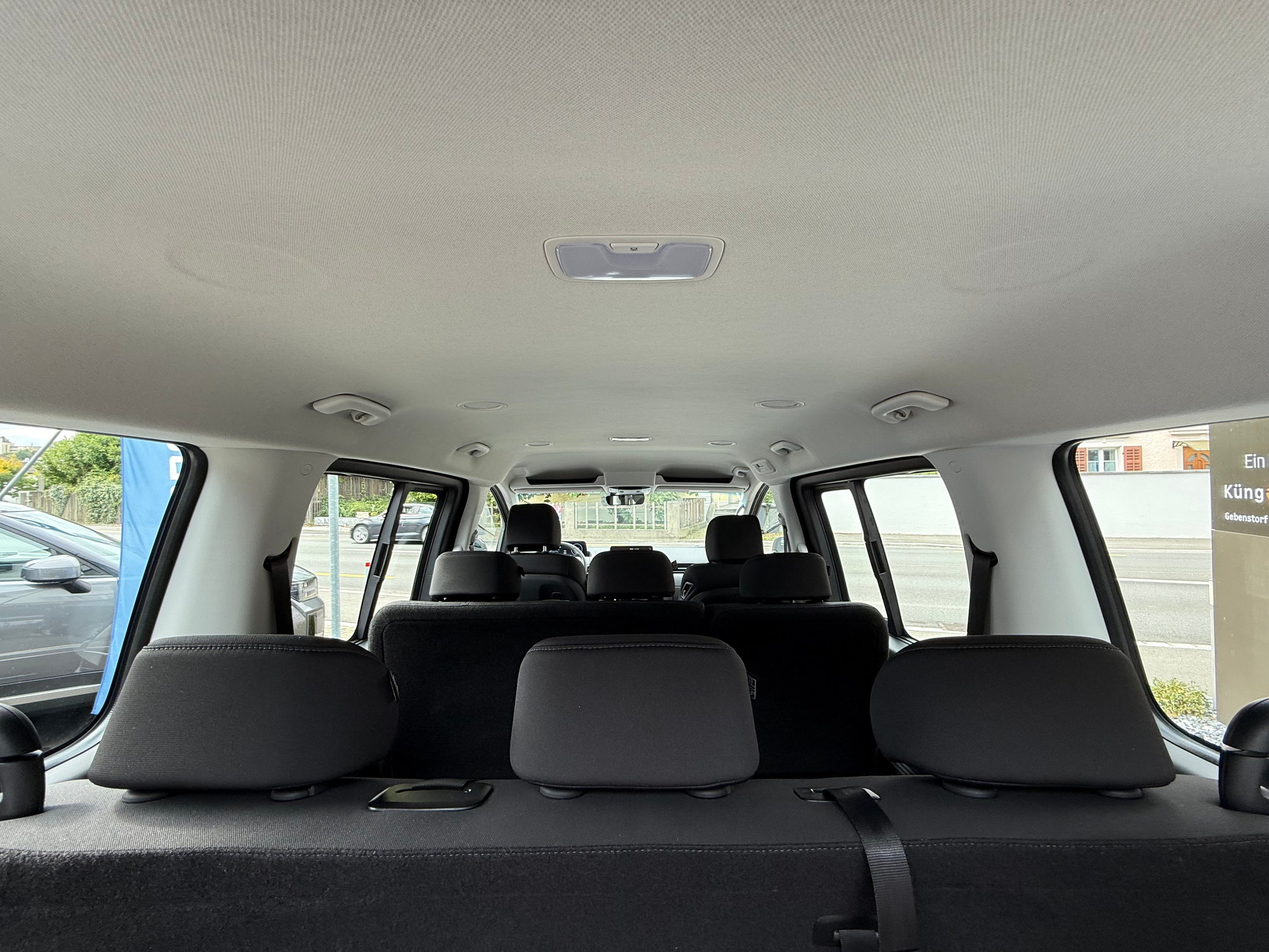 listing desktop thumbnail image 14