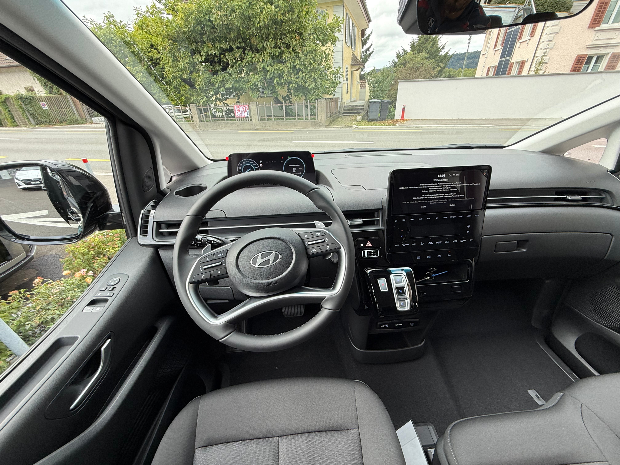 listing desktop thumbnail image 10