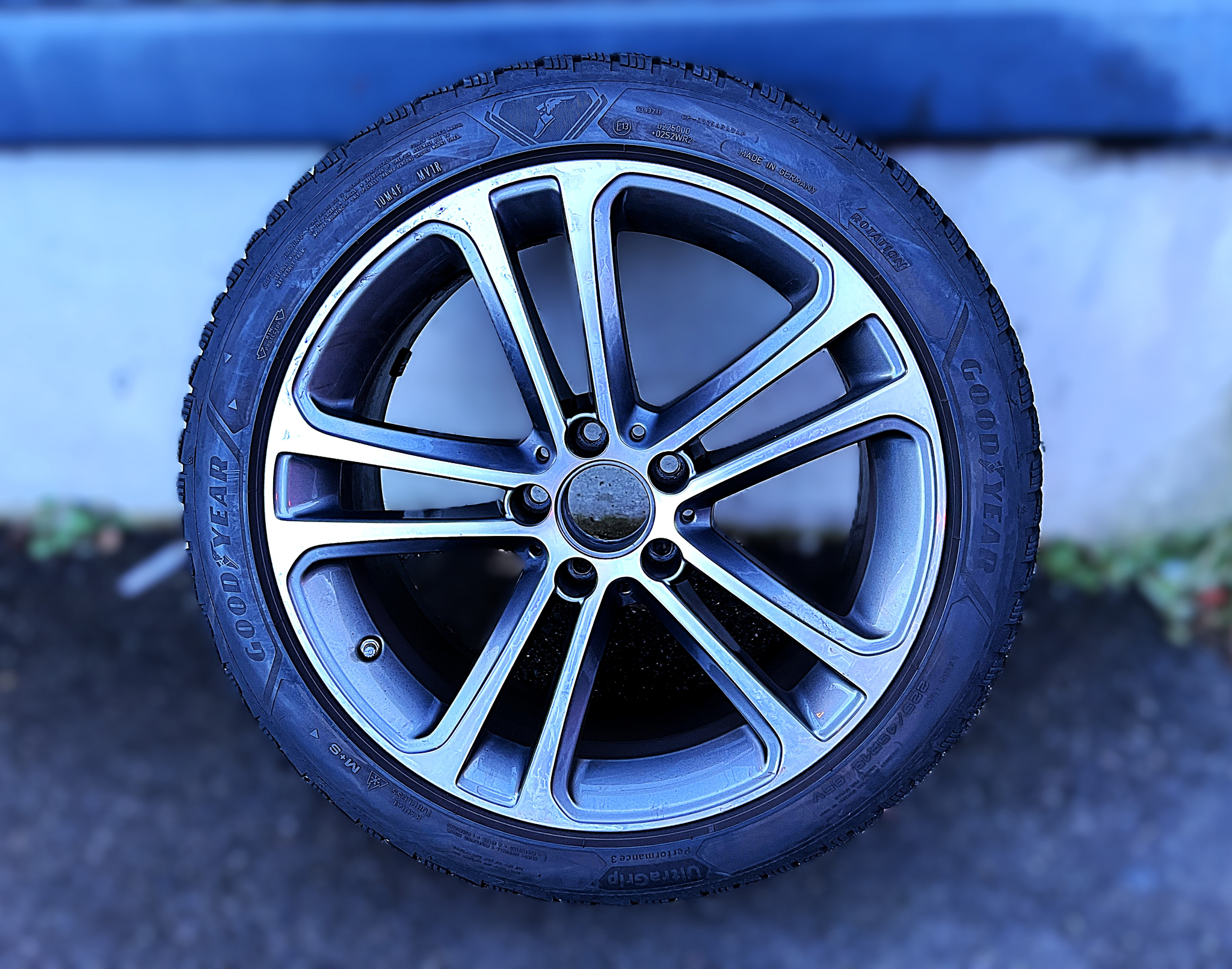 listing desktop thumbnail image 11