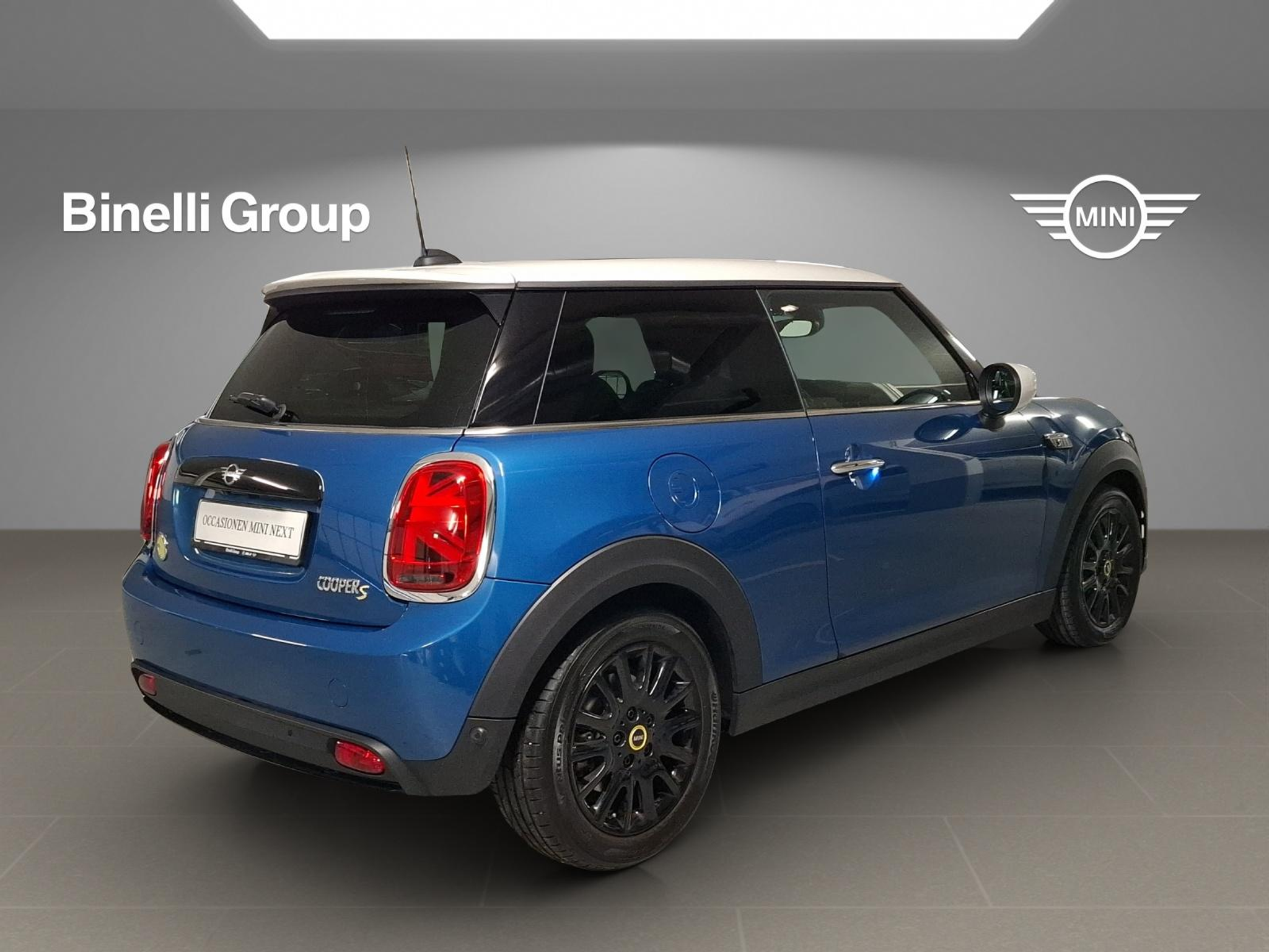 listing desktop thumbnail image 15