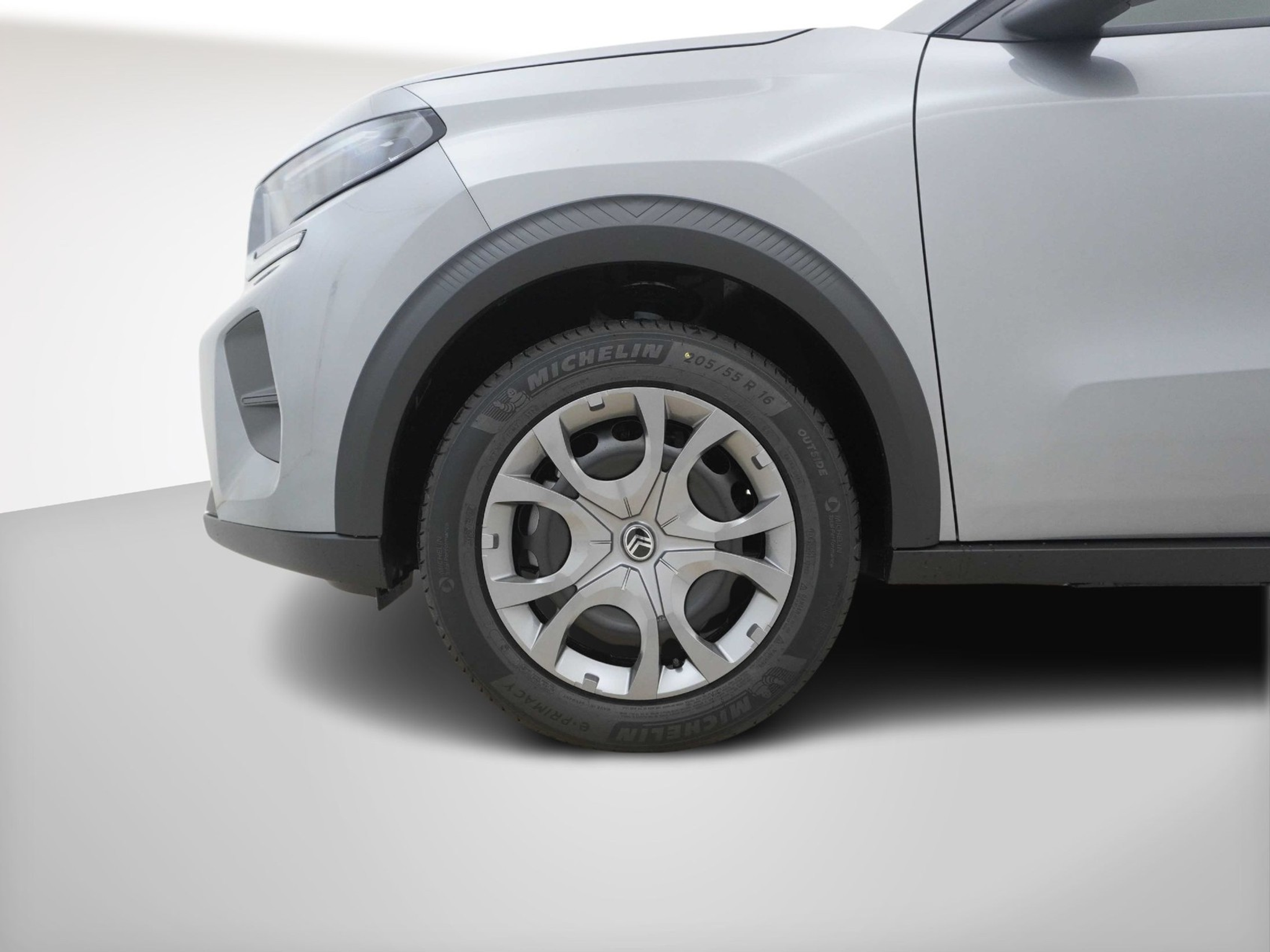 listing desktop thumbnail image 5