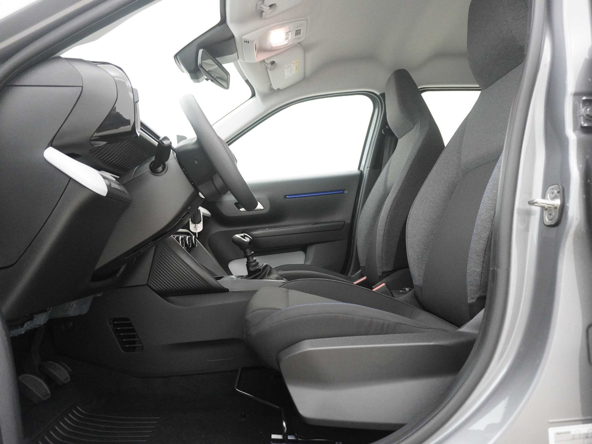 listing desktop thumbnail image 8