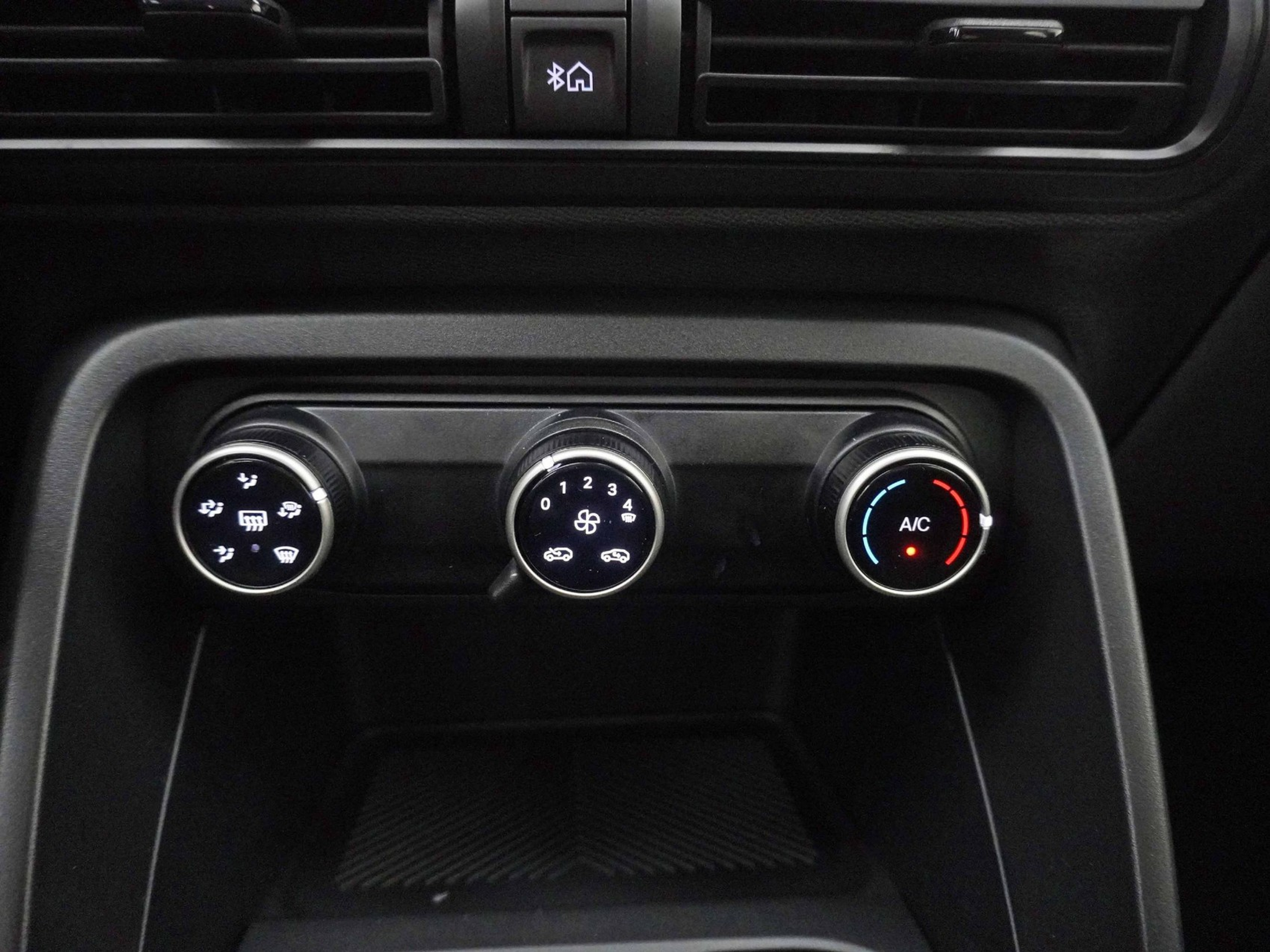 listing desktop thumbnail image 12