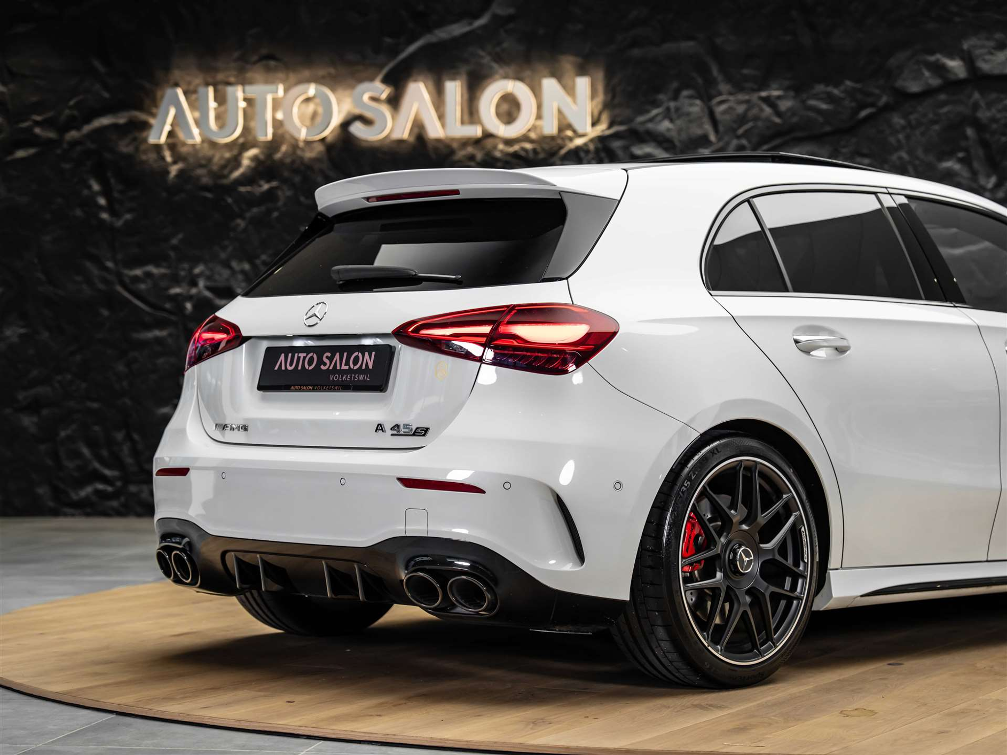 listing desktop thumbnail image 23