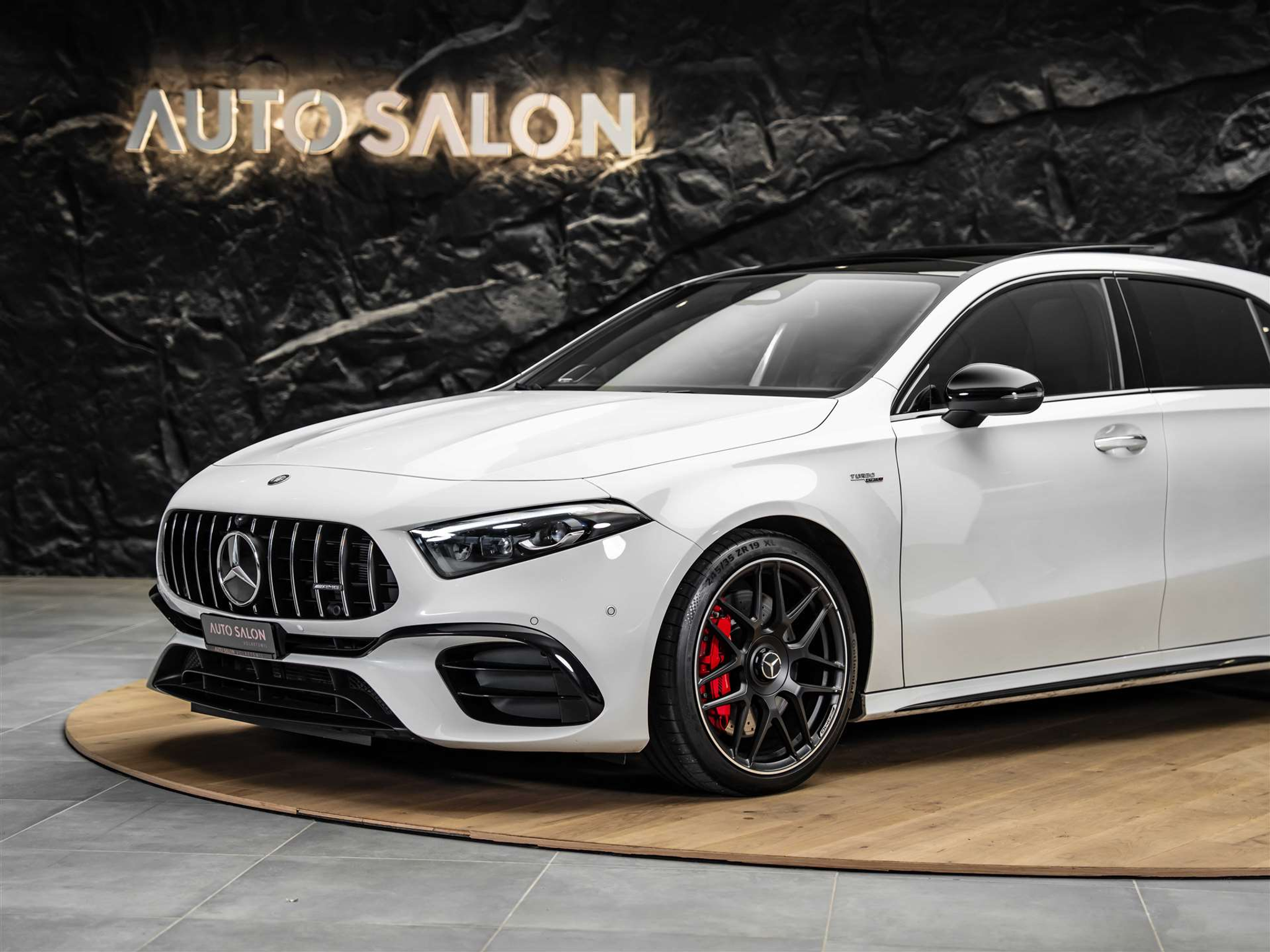 listing desktop thumbnail image 18