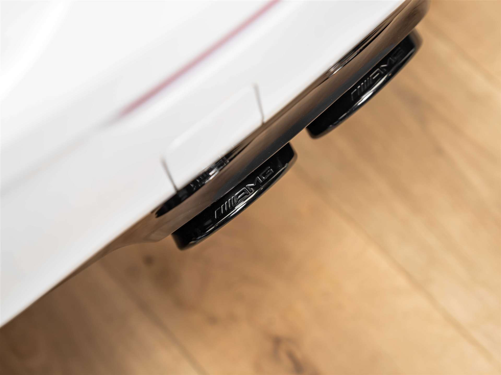 listing desktop thumbnail image 52