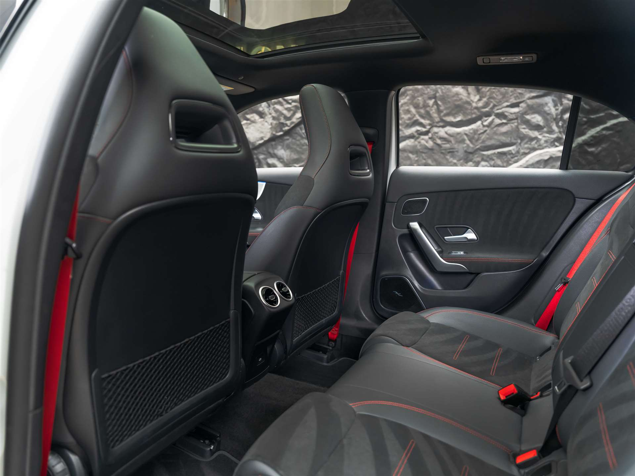 listing desktop thumbnail image 13