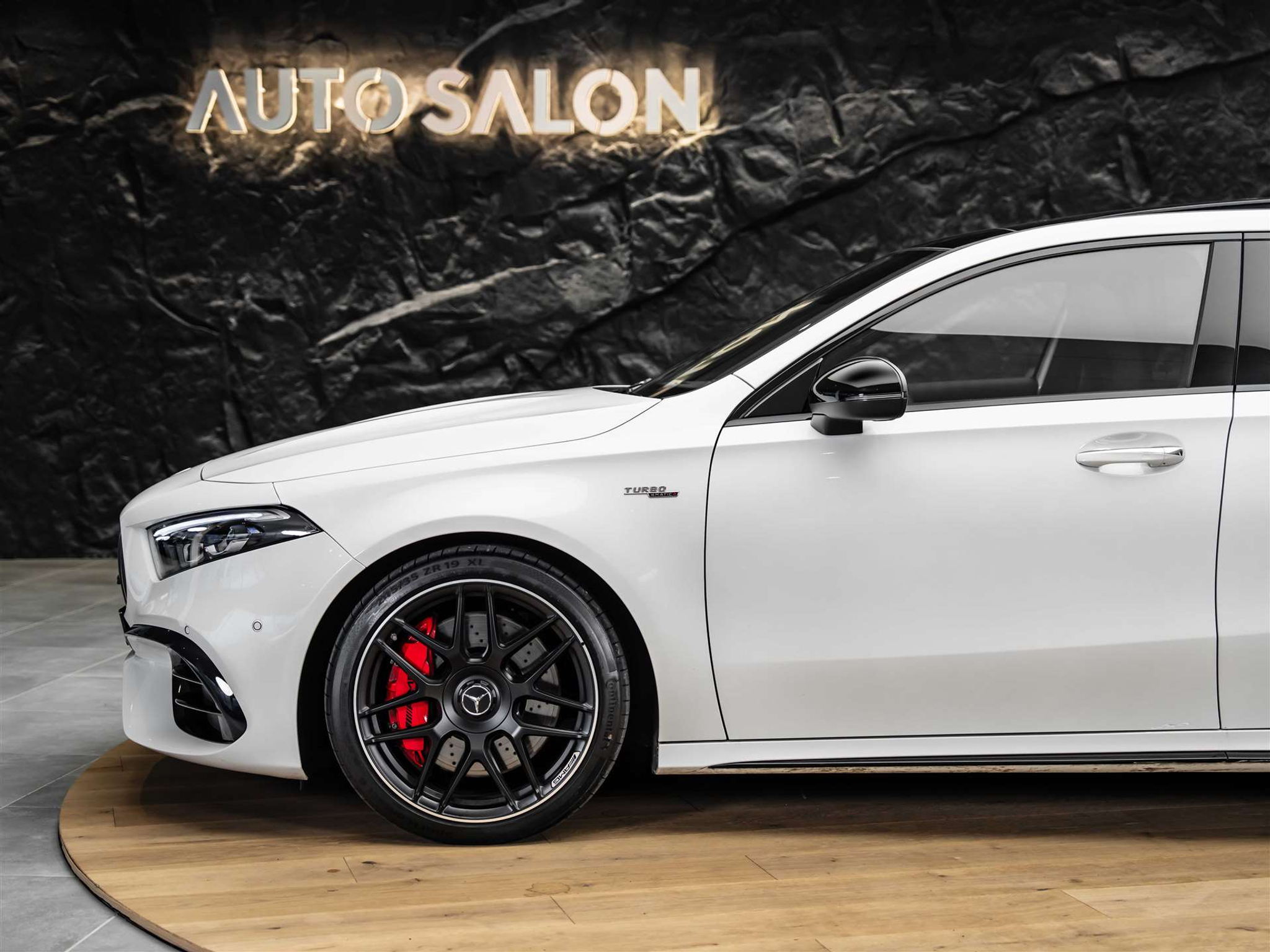 listing desktop thumbnail image 20