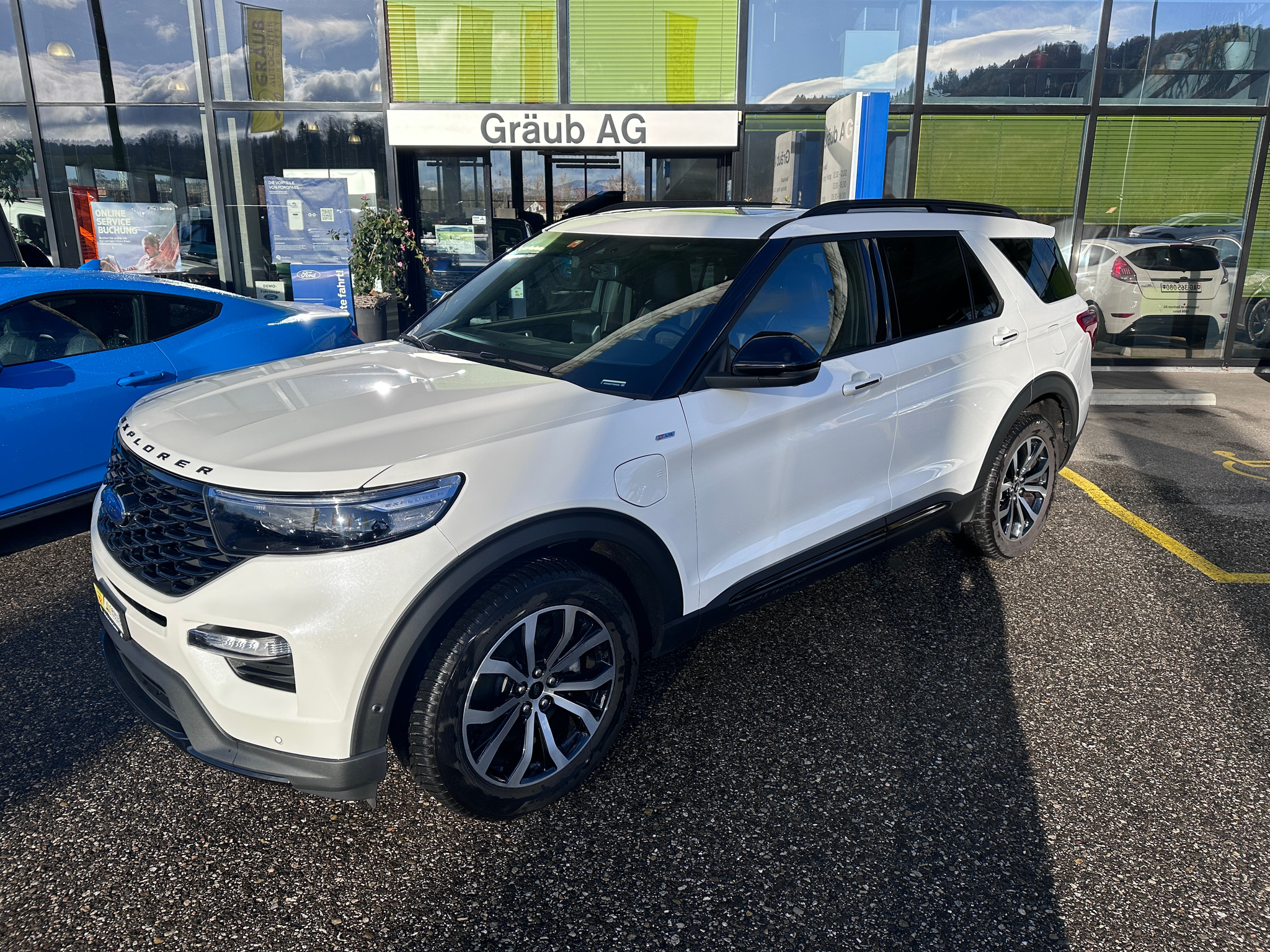 listing desktop thumbnail image 2