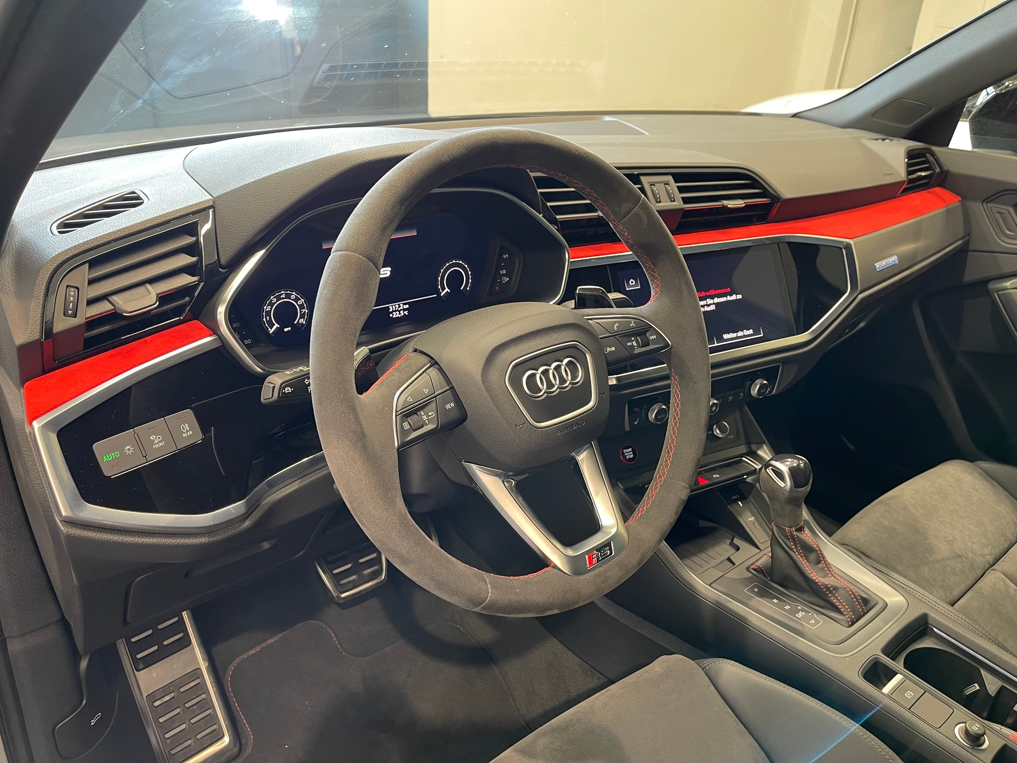 listing desktop thumbnail image 10