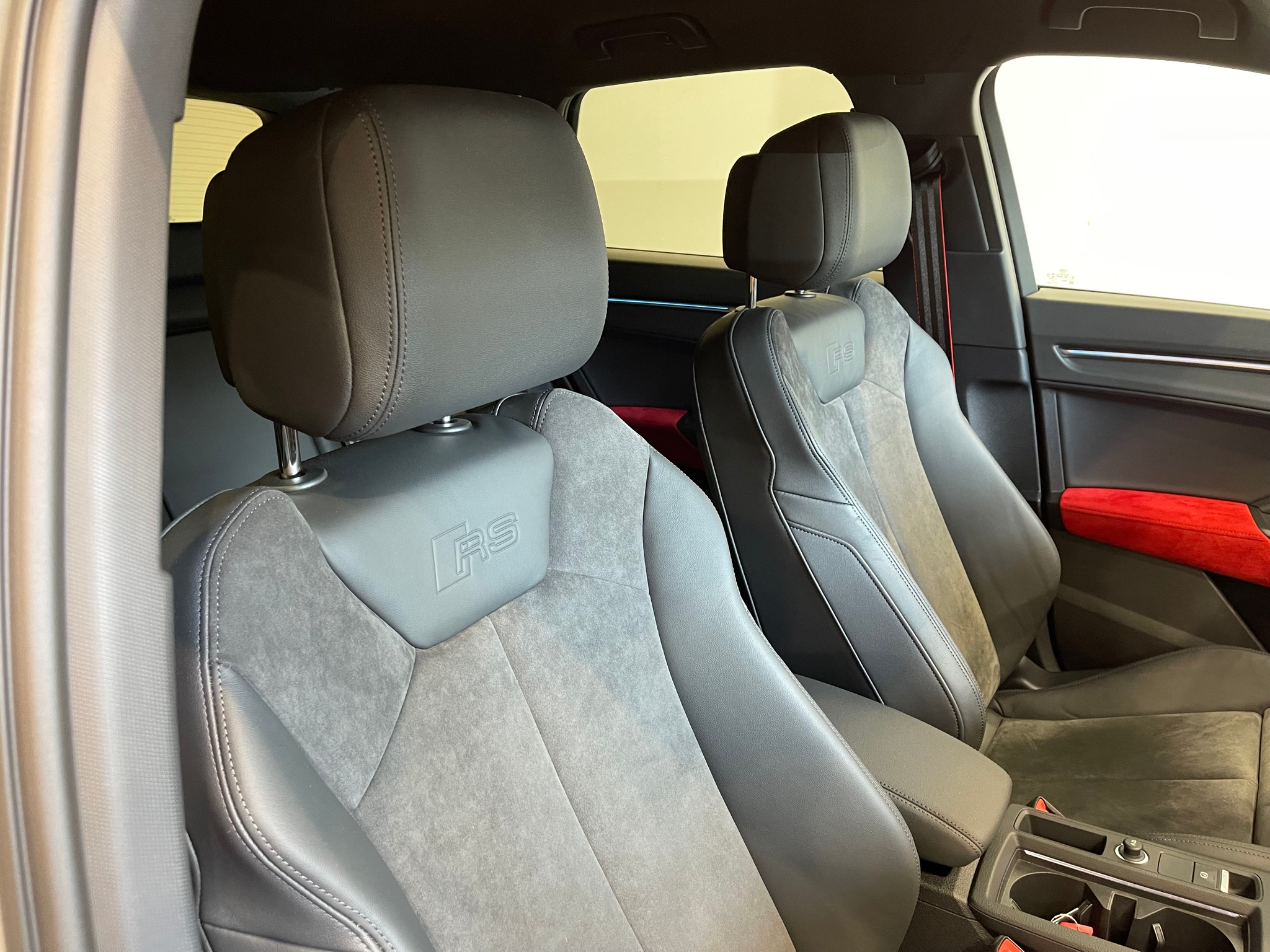 listing desktop thumbnail image 14