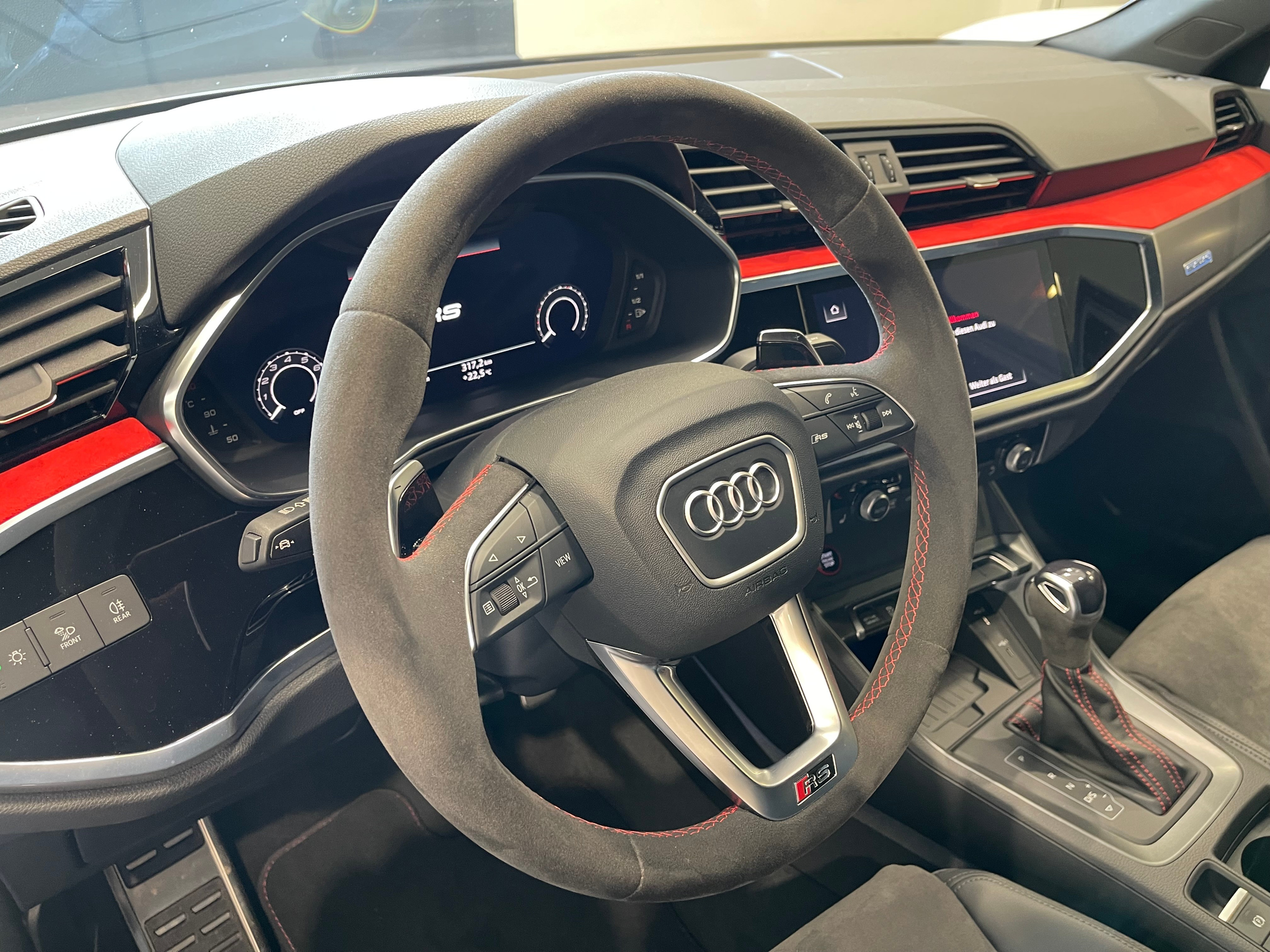 listing desktop thumbnail image 15