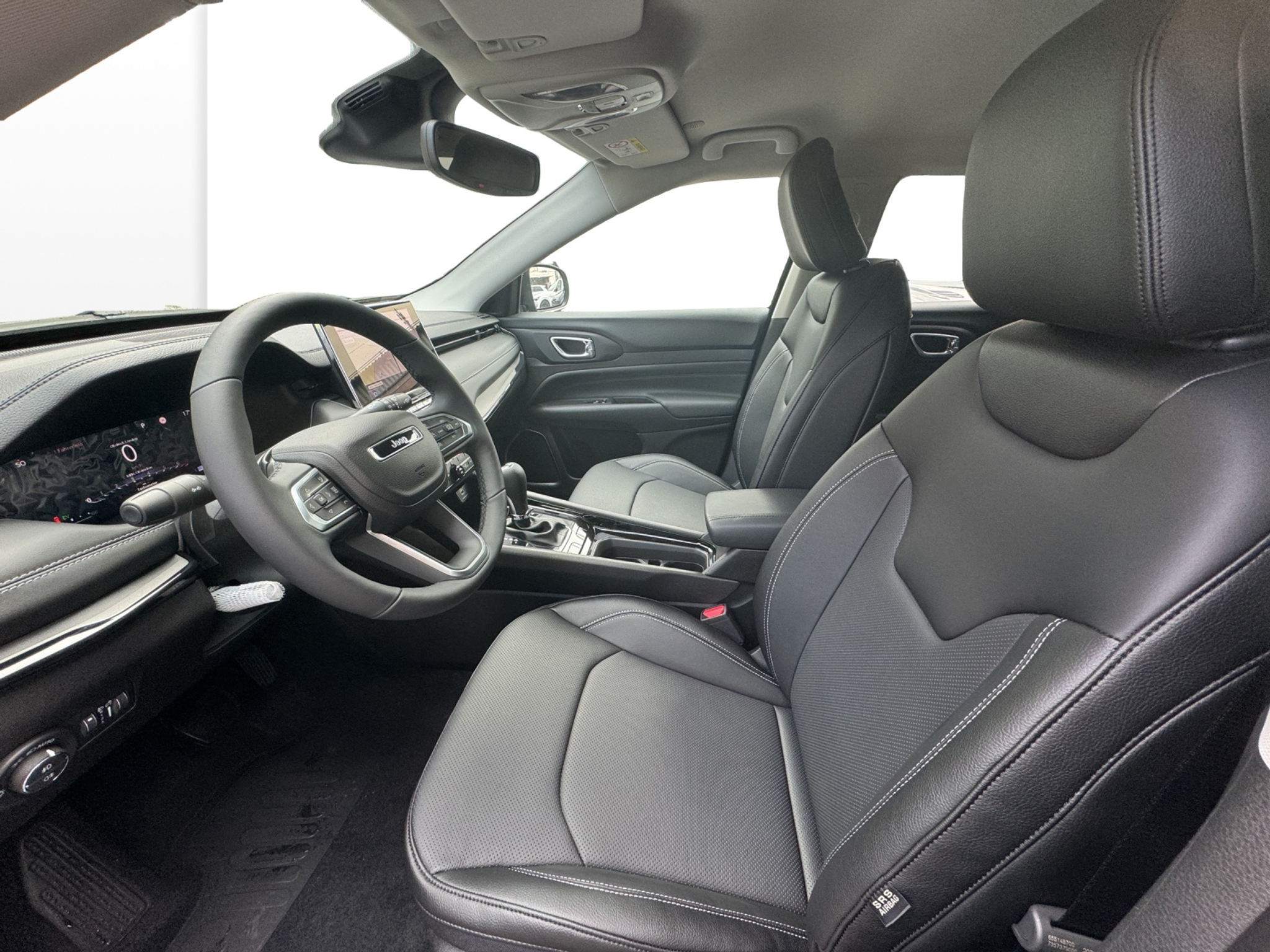 listing desktop thumbnail image 4