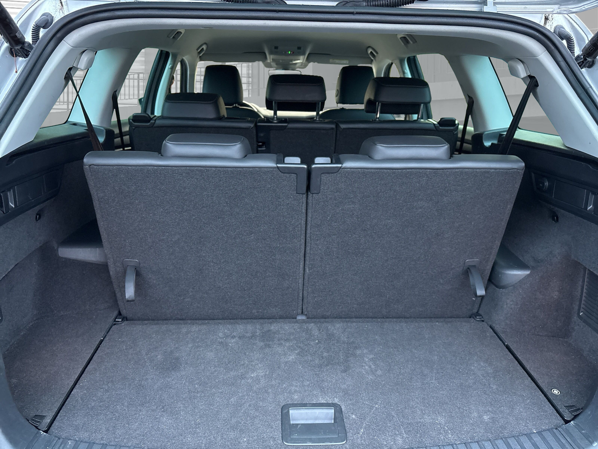 listing desktop thumbnail image 13