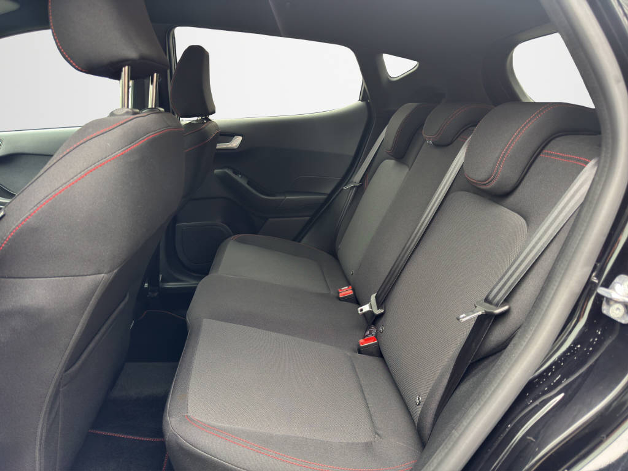 listing desktop thumbnail image 14