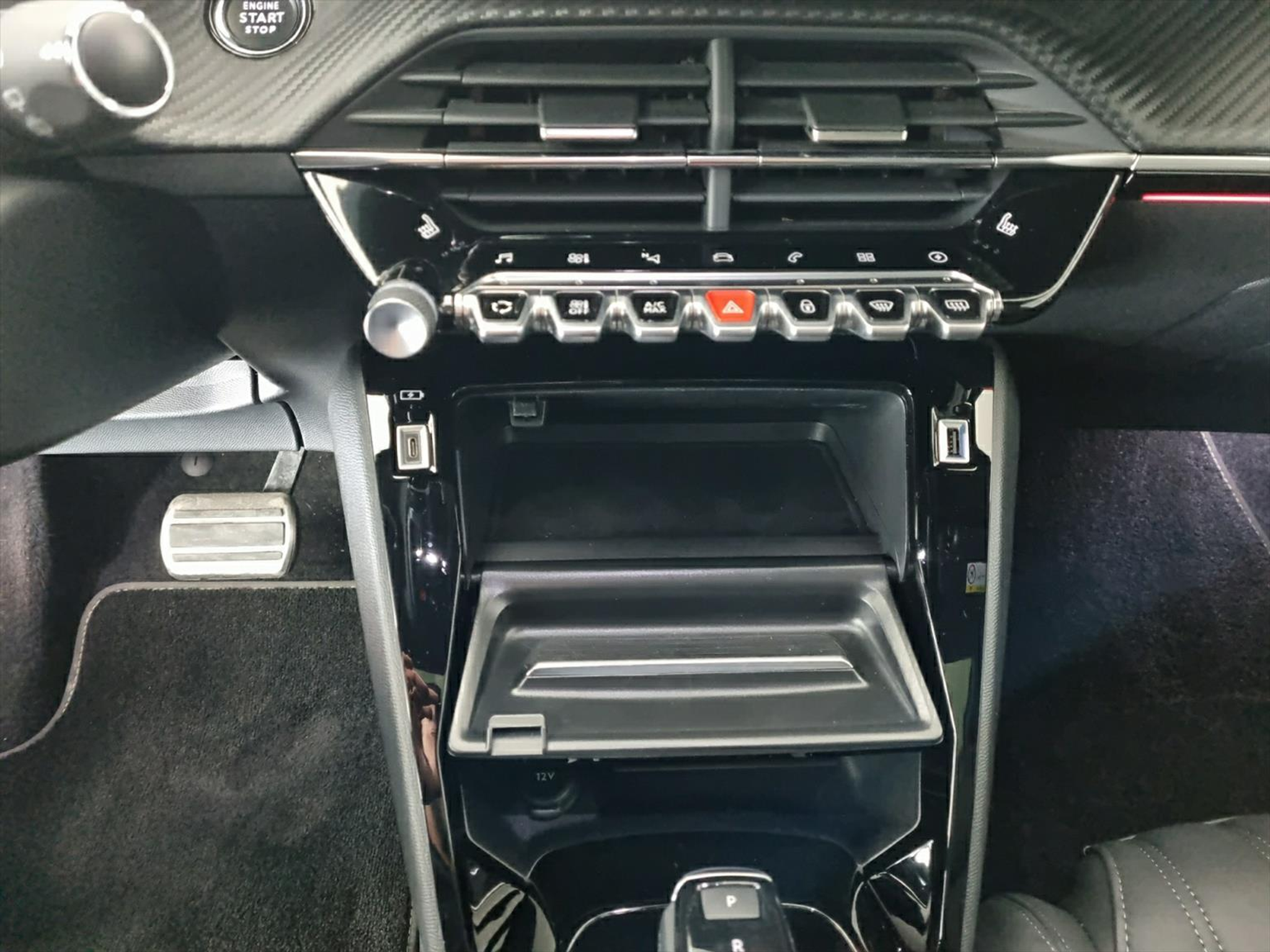 listing desktop thumbnail image 11