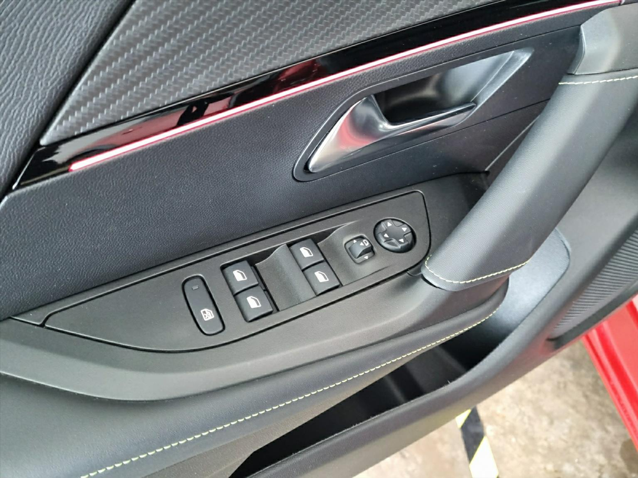 listing desktop thumbnail image 8