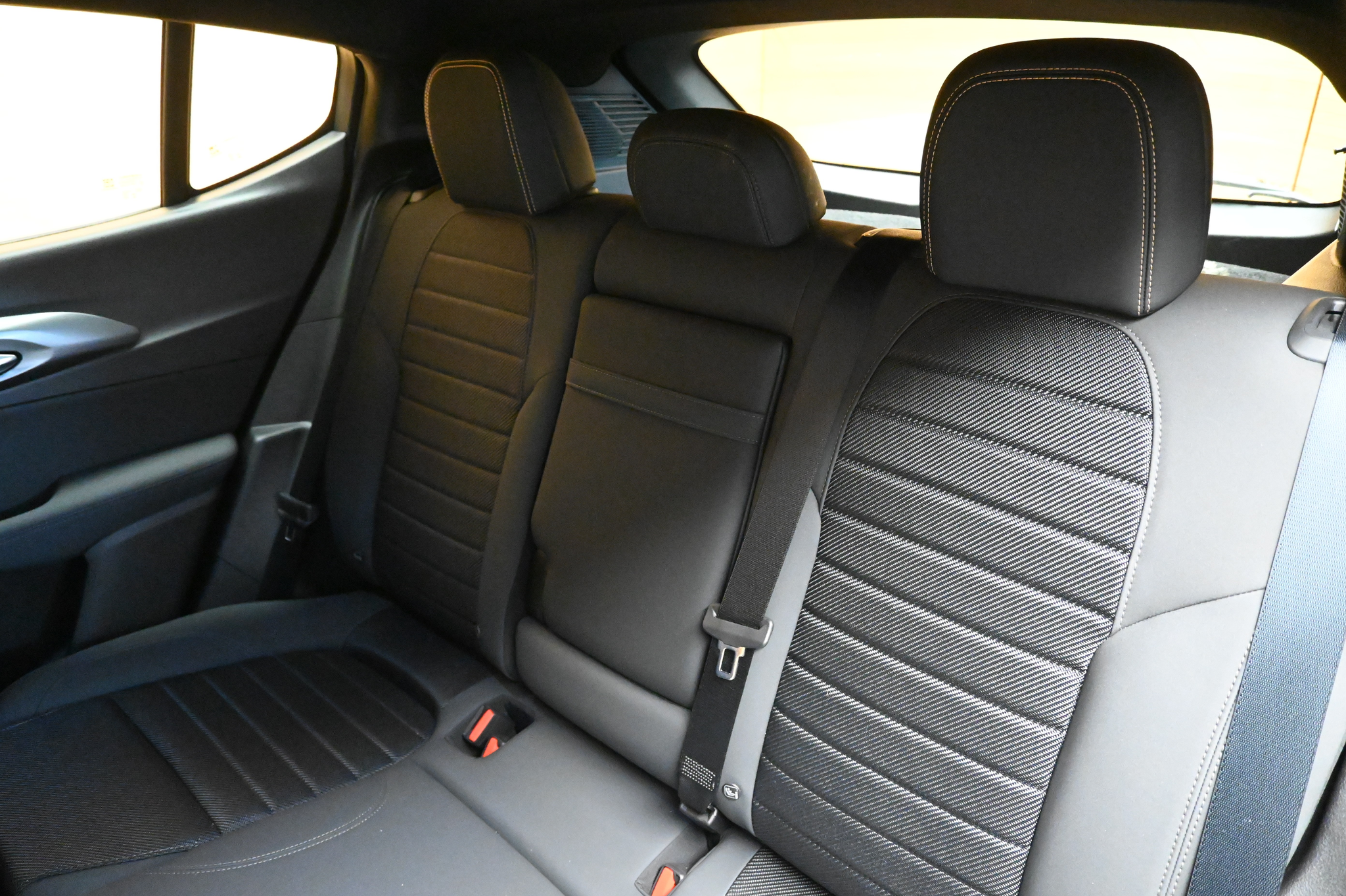 listing desktop thumbnail image 8