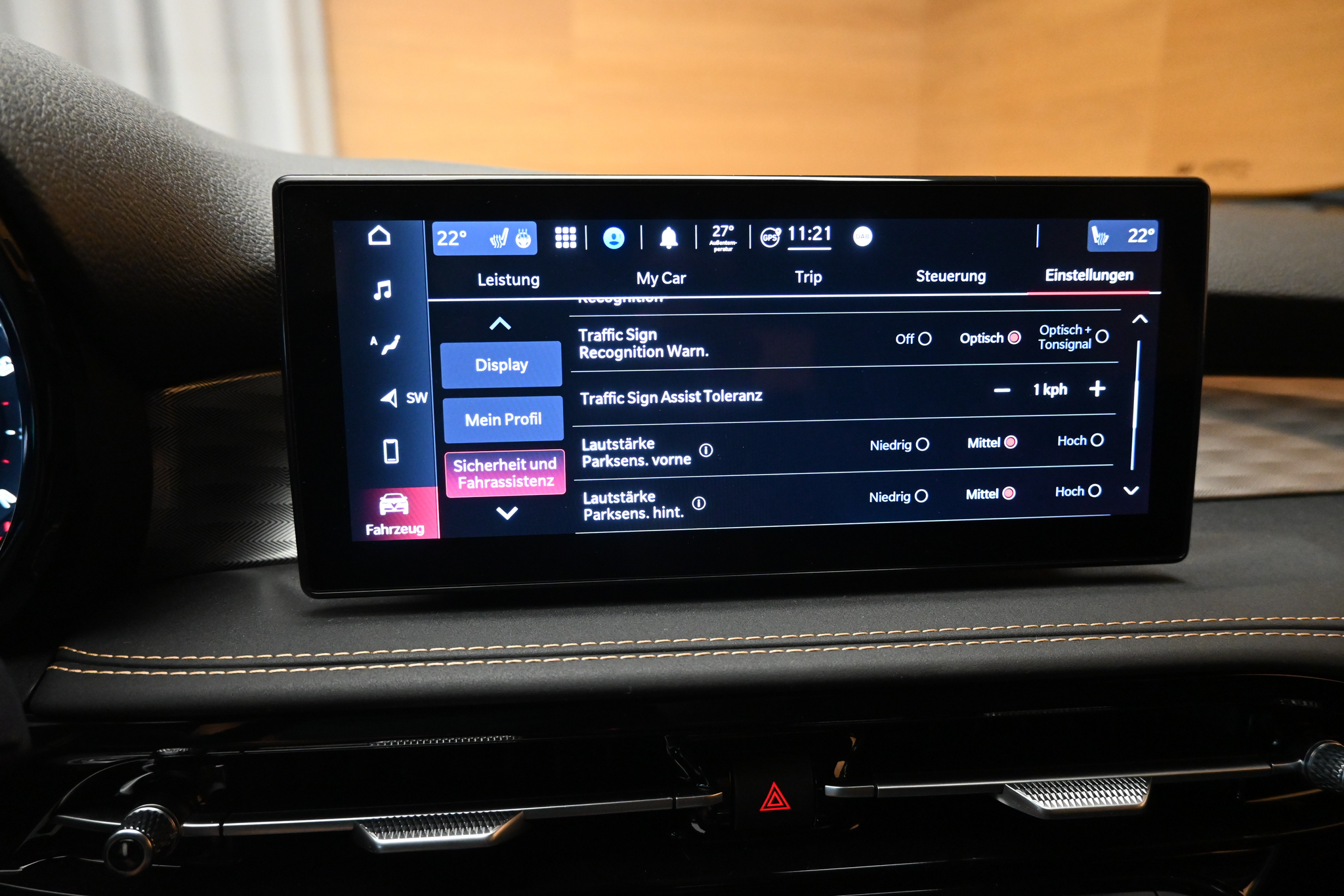listing desktop thumbnail image 22