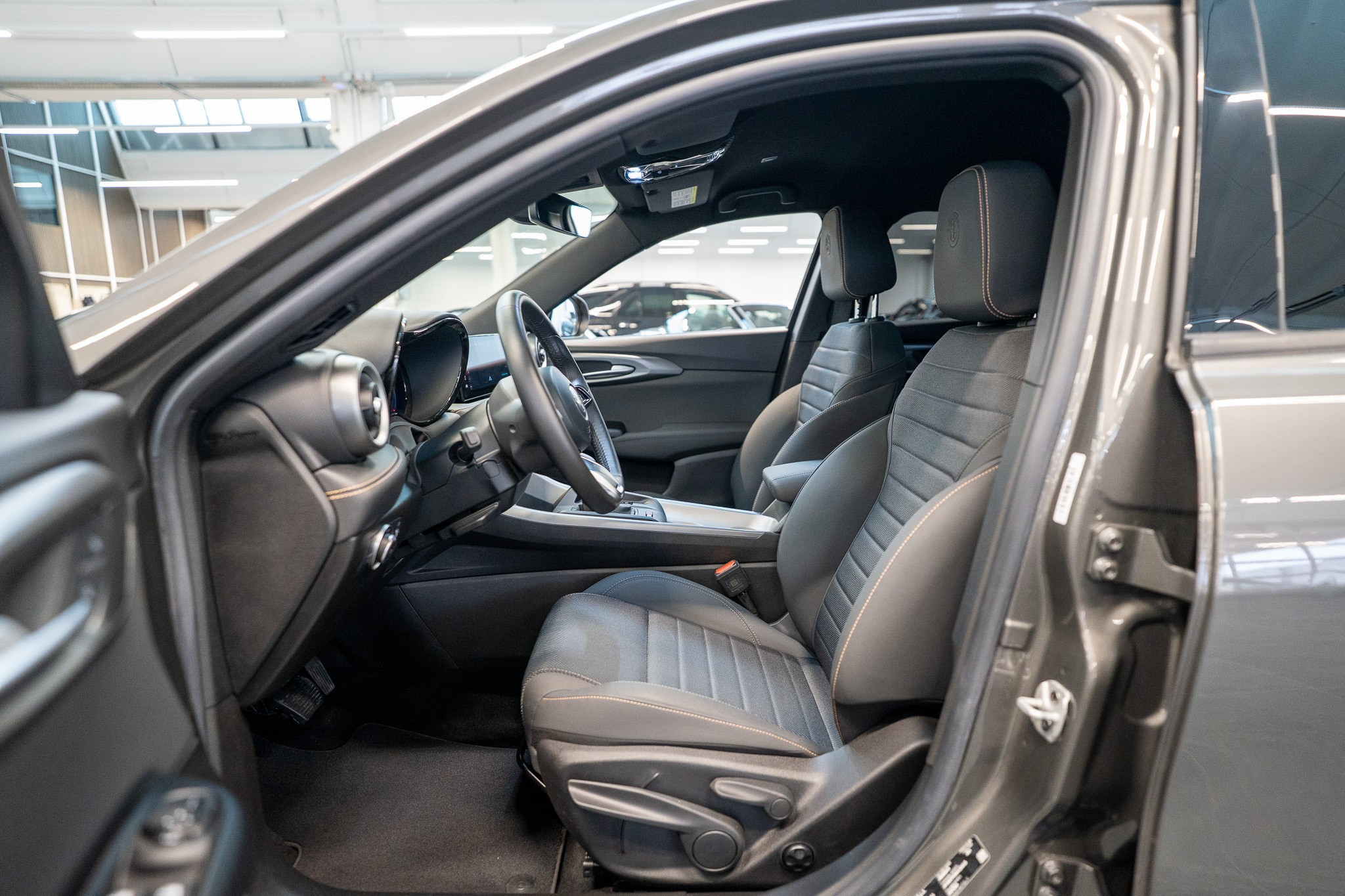 listing desktop thumbnail image 7