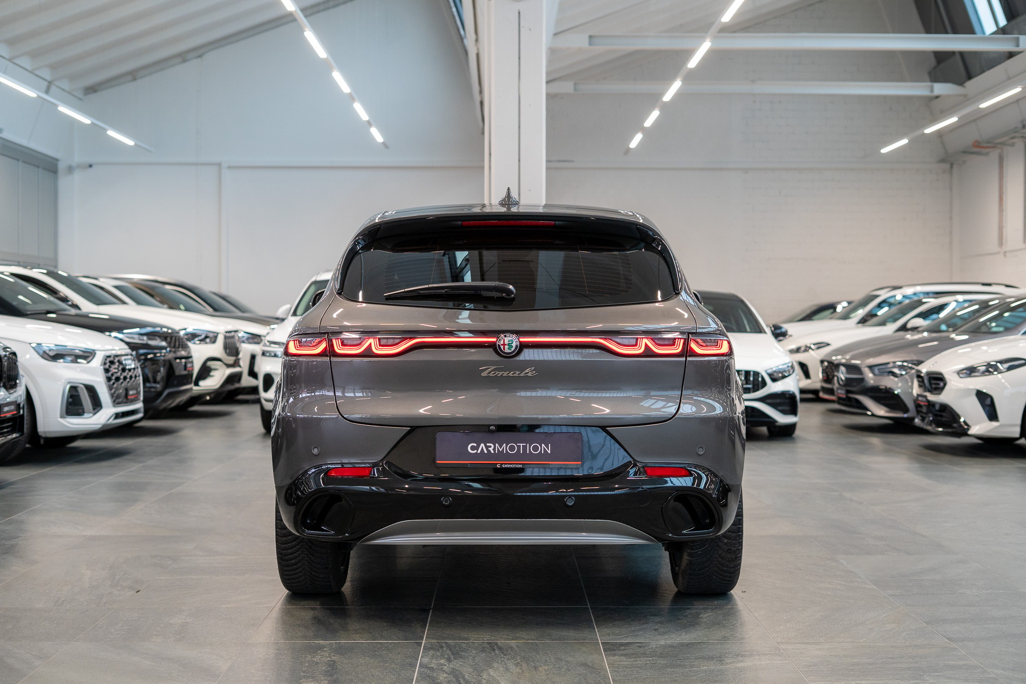 listing desktop thumbnail image 4