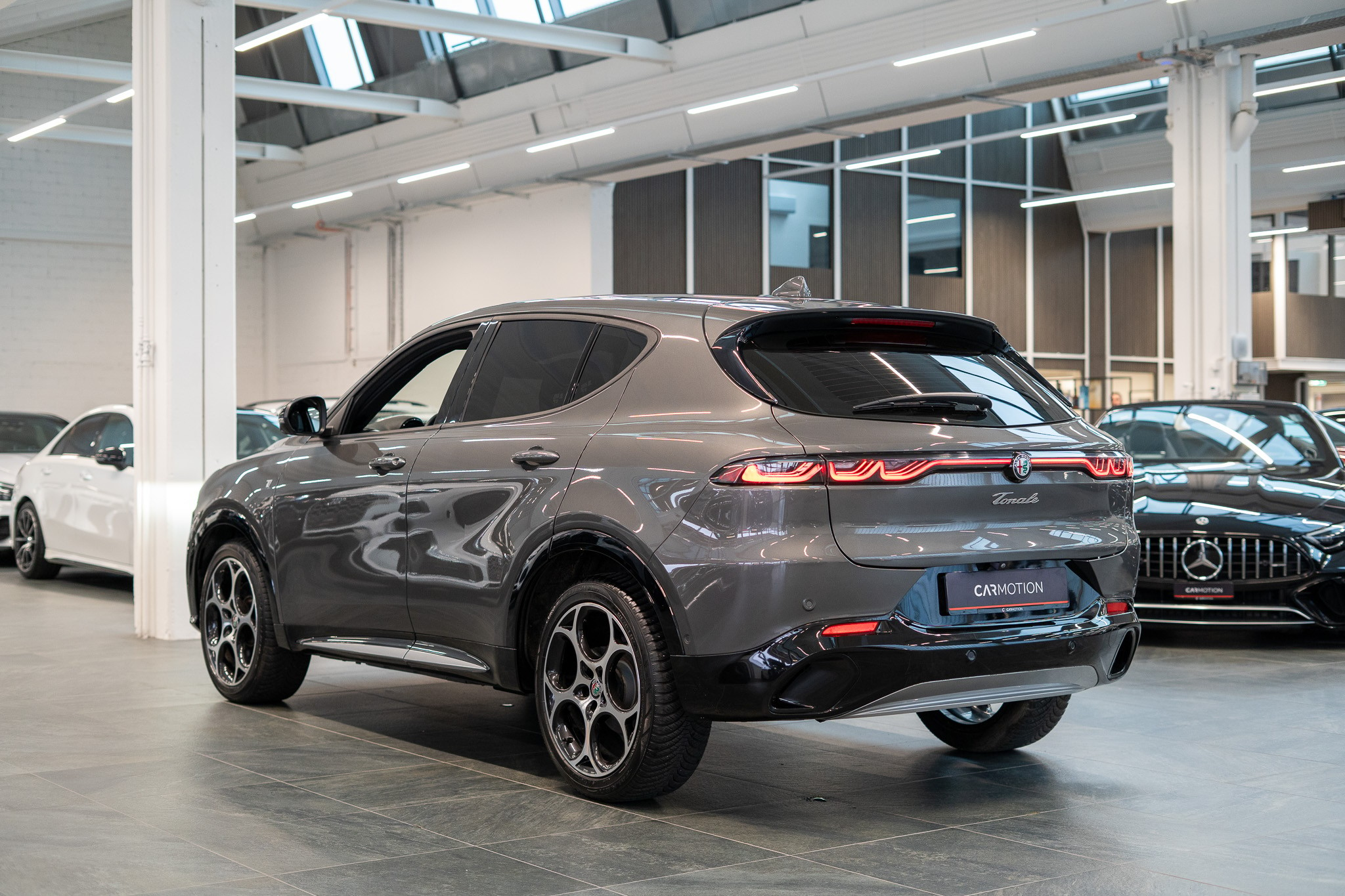 listing desktop thumbnail image 6