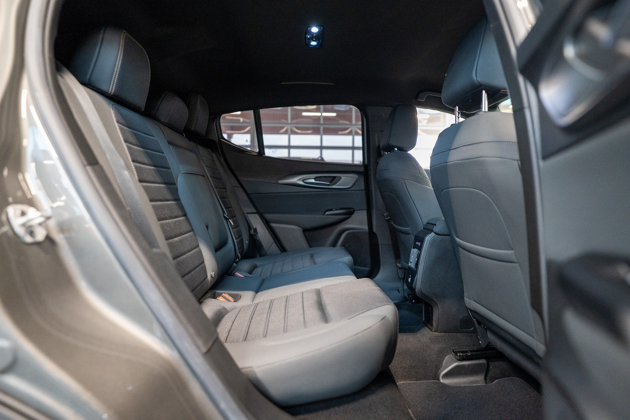 listing desktop thumbnail image 11