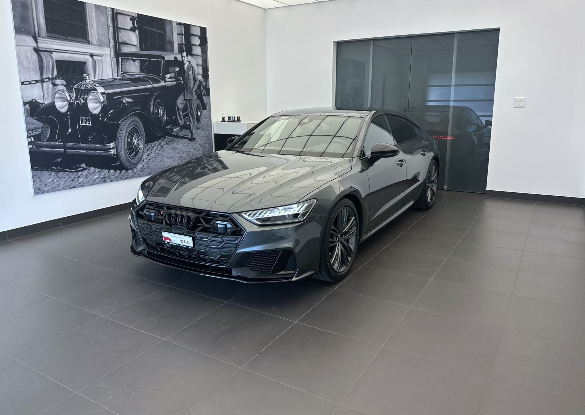 car-image-0