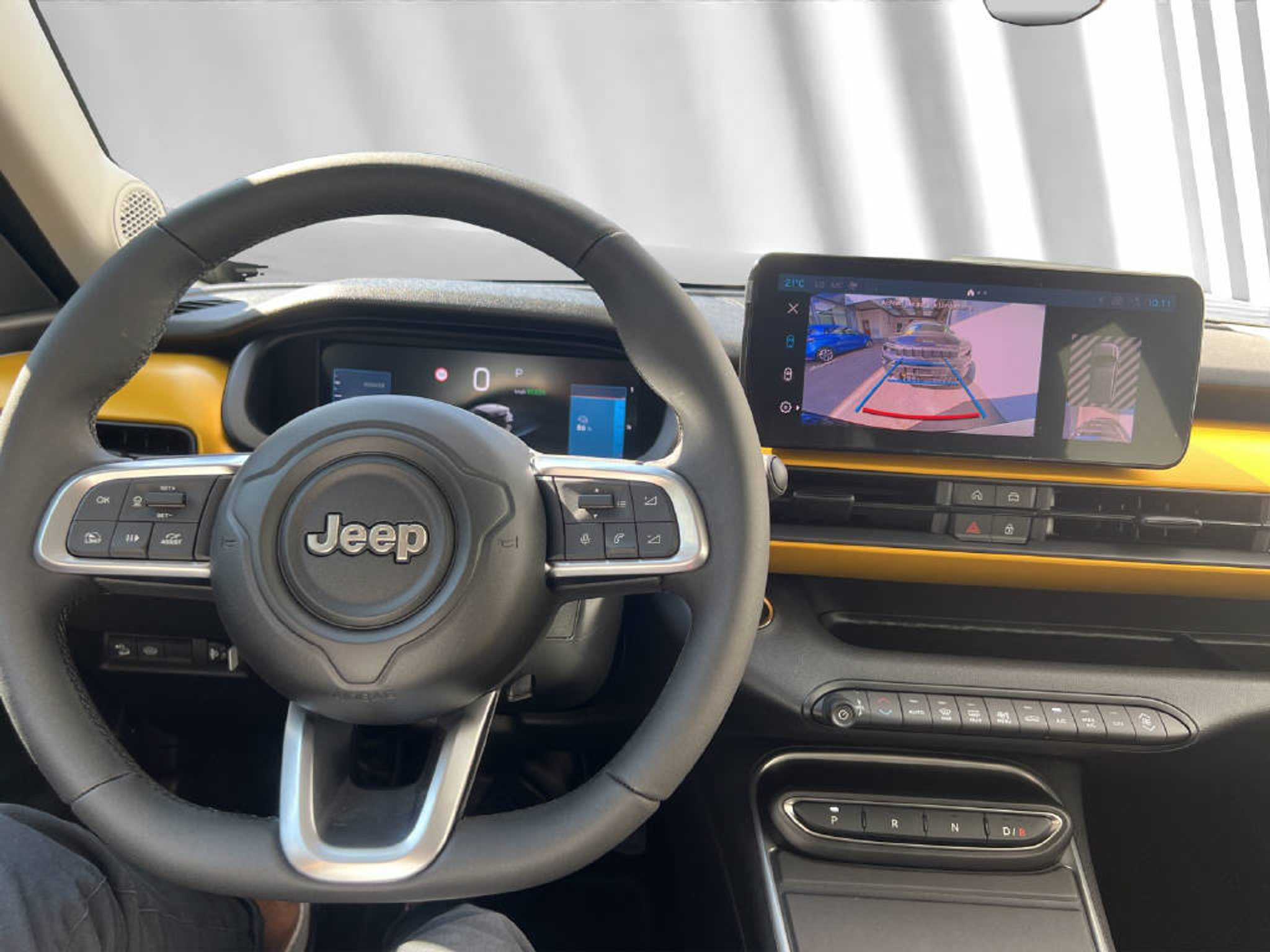 listing desktop thumbnail image 4