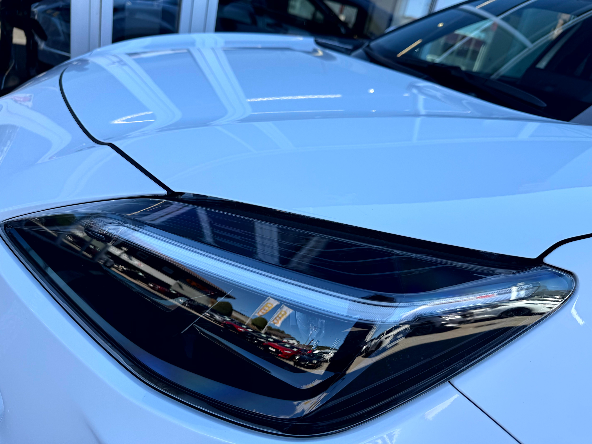 listing desktop thumbnail image 2