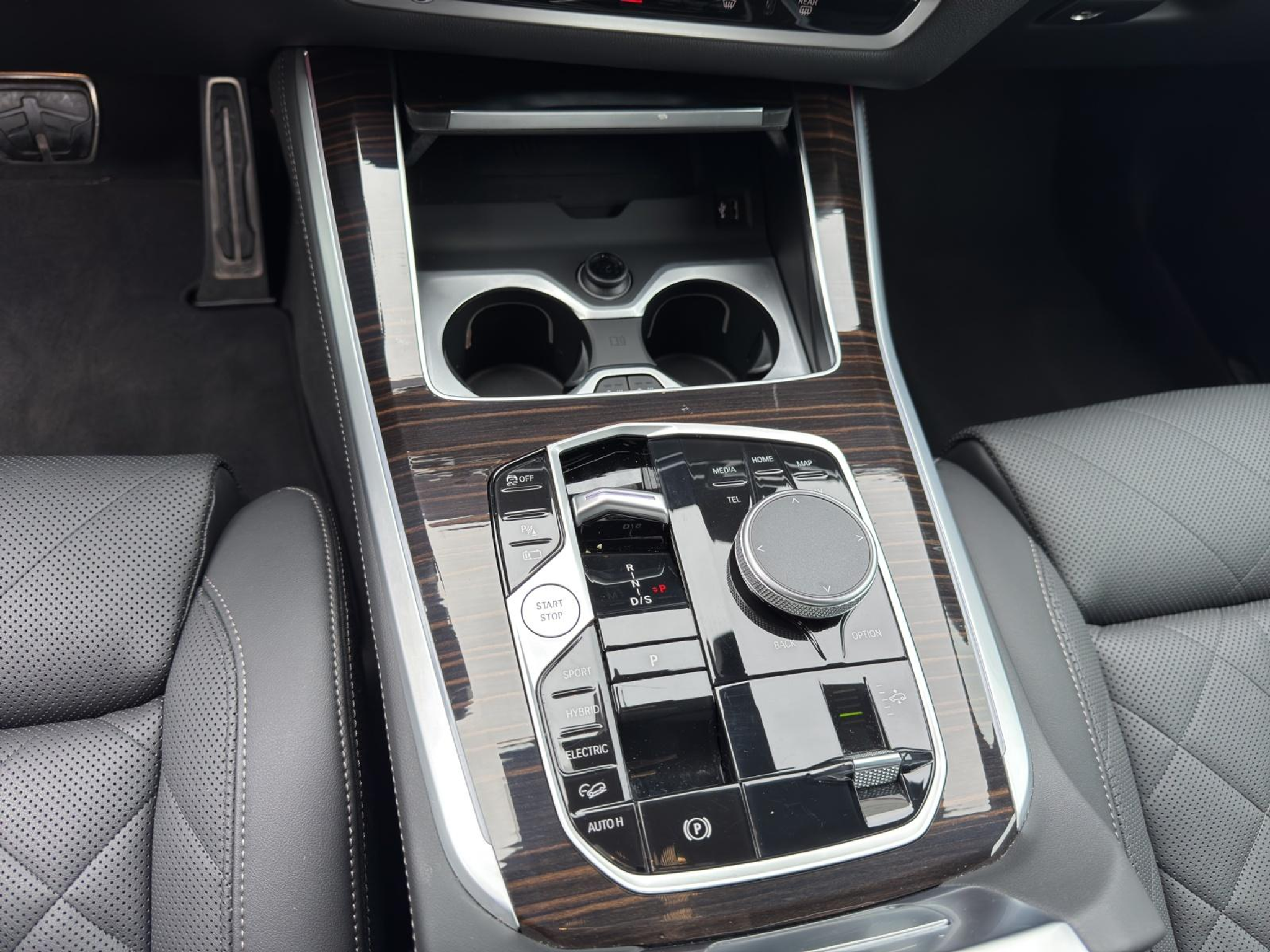 listing desktop thumbnail image 12