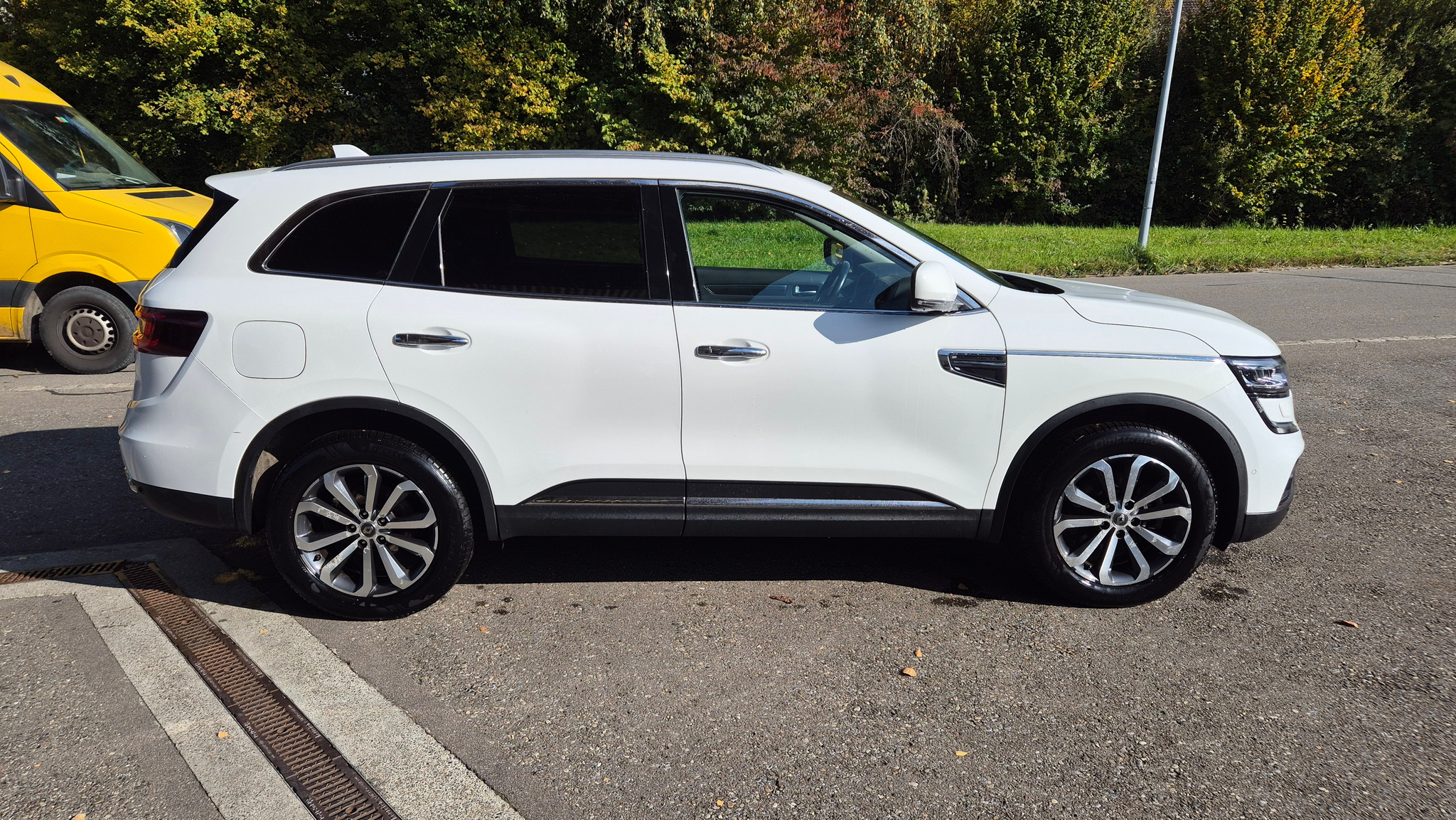 listing desktop thumbnail image 4