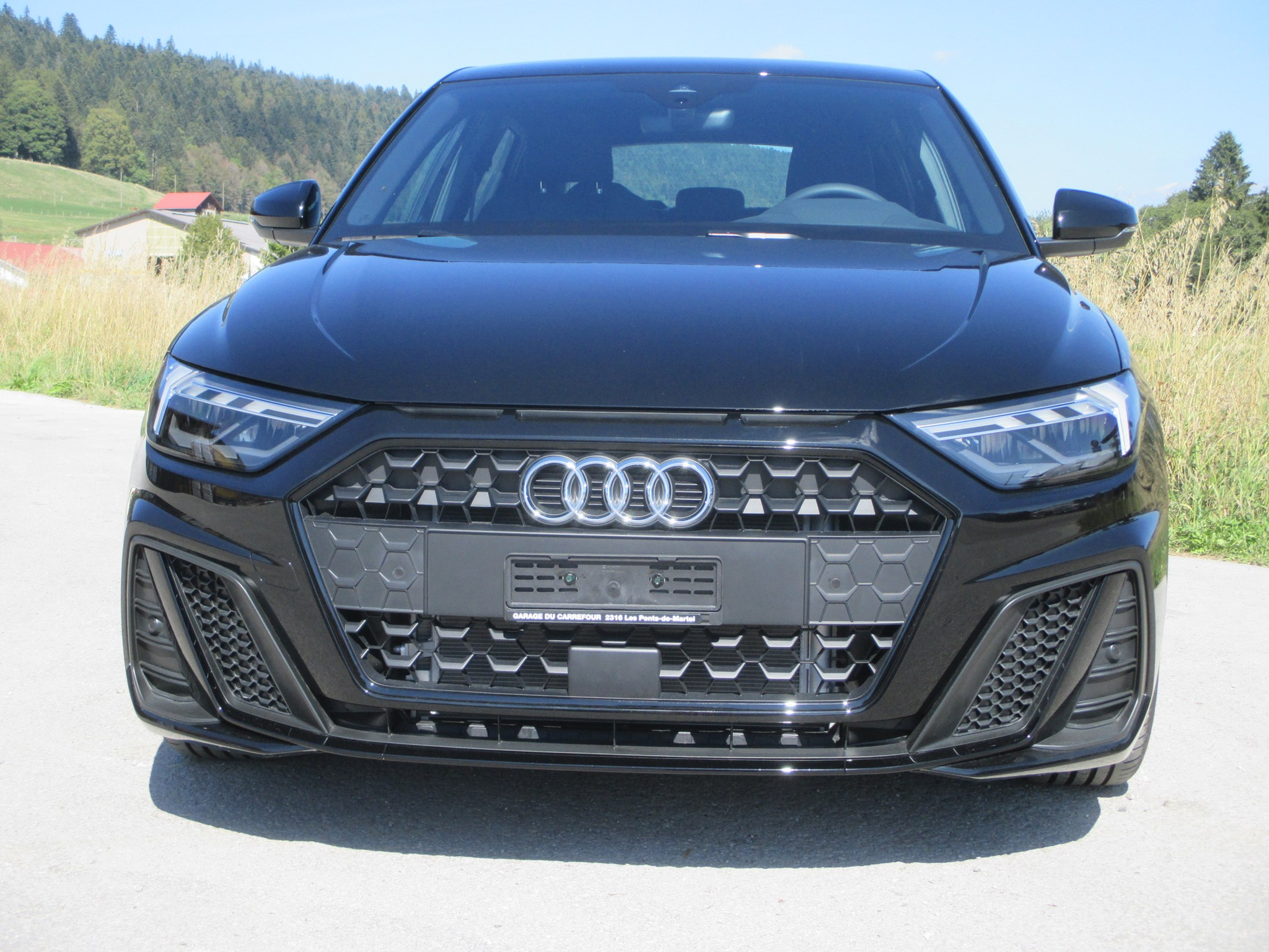 listing desktop thumbnail image 14