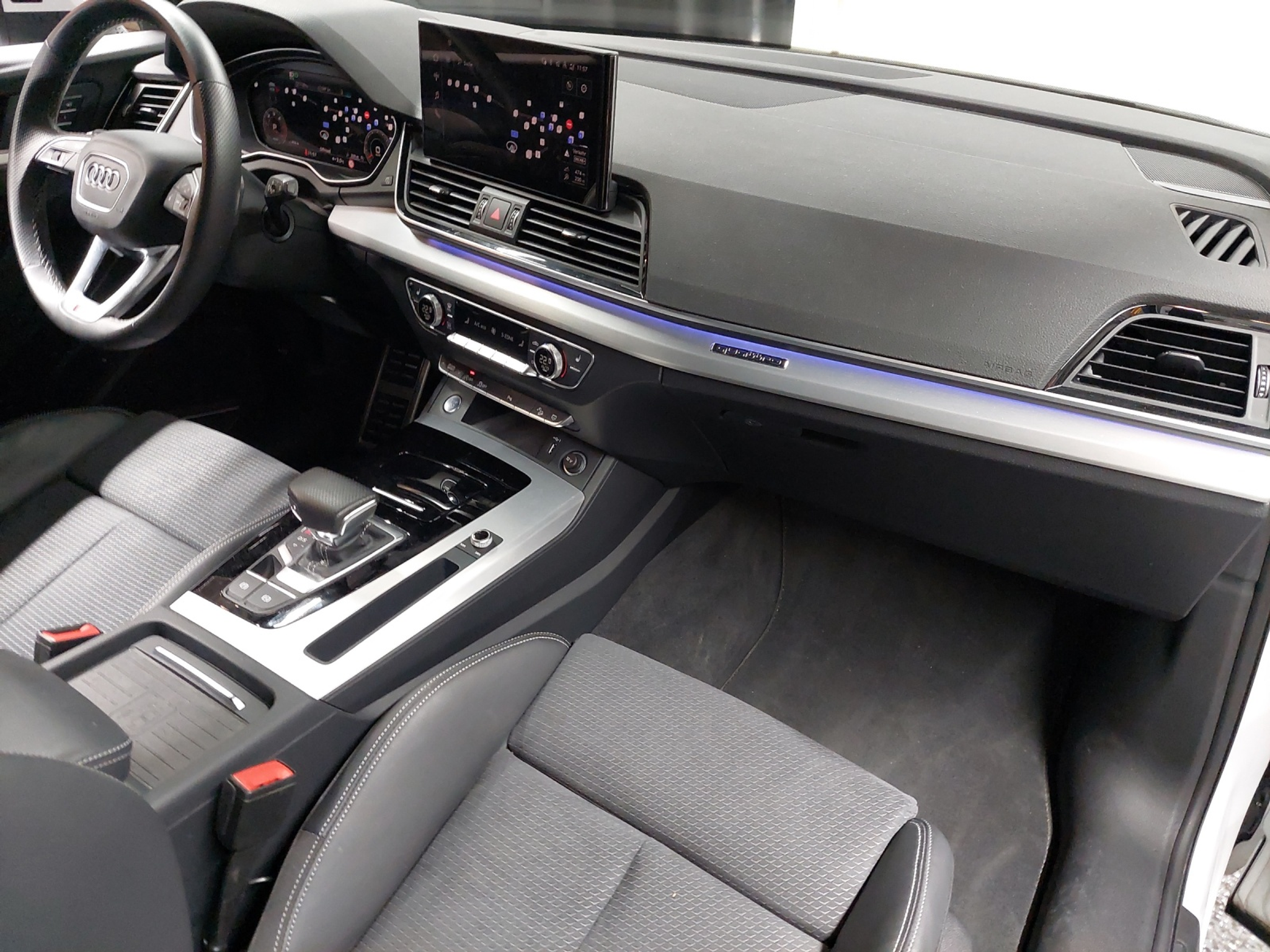 listing desktop thumbnail image 9