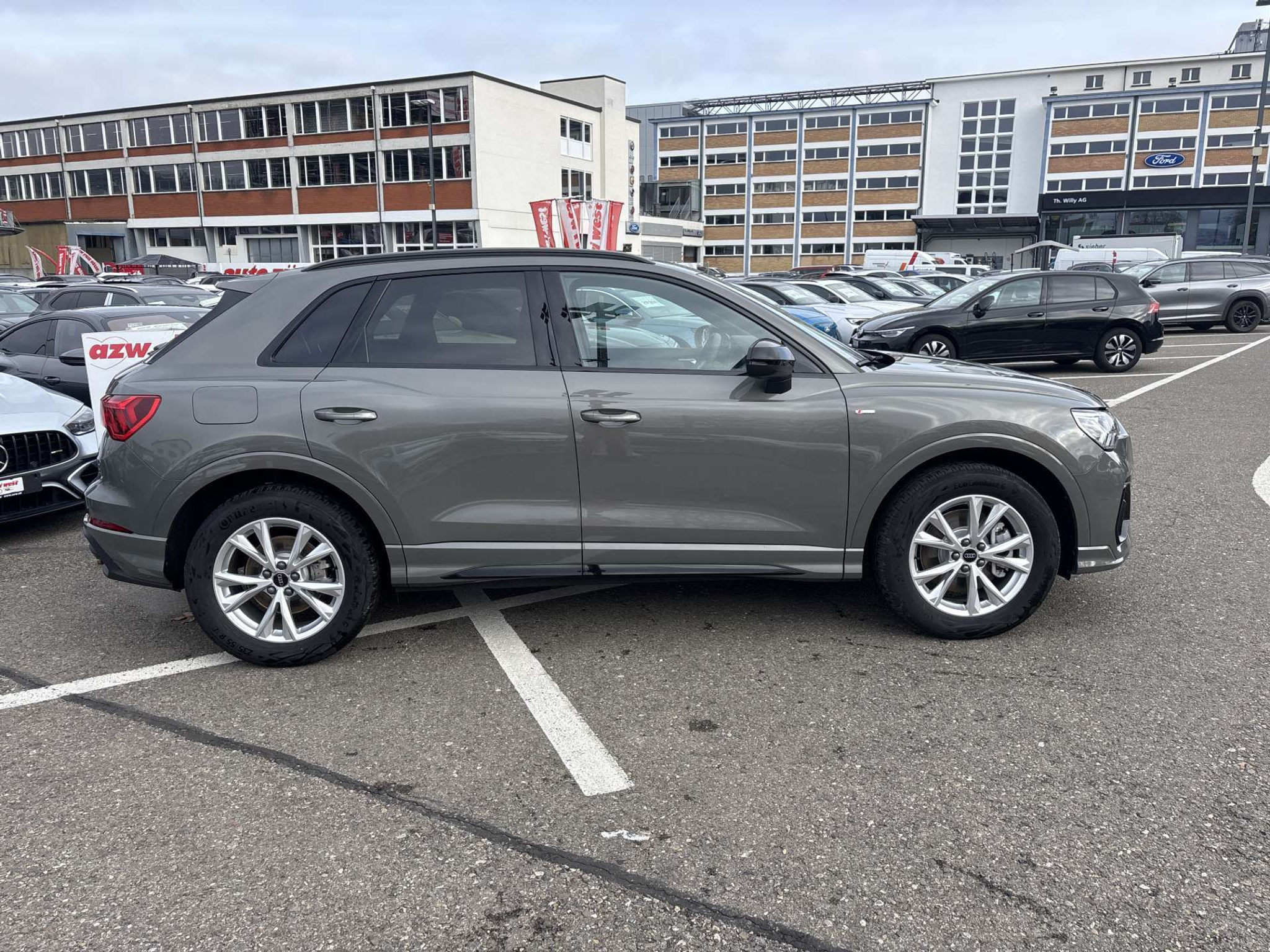 listing desktop thumbnail image 12