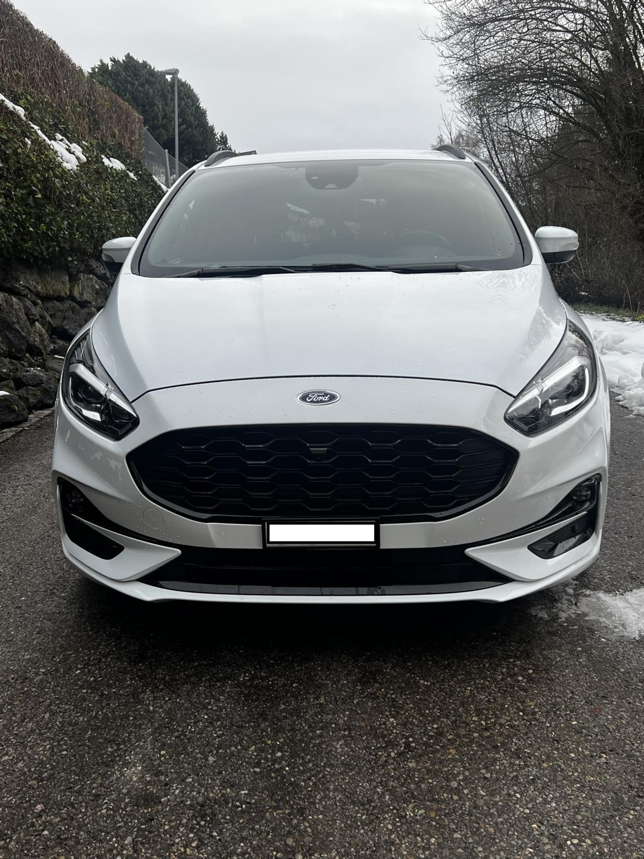 listing desktop thumbnail image 2