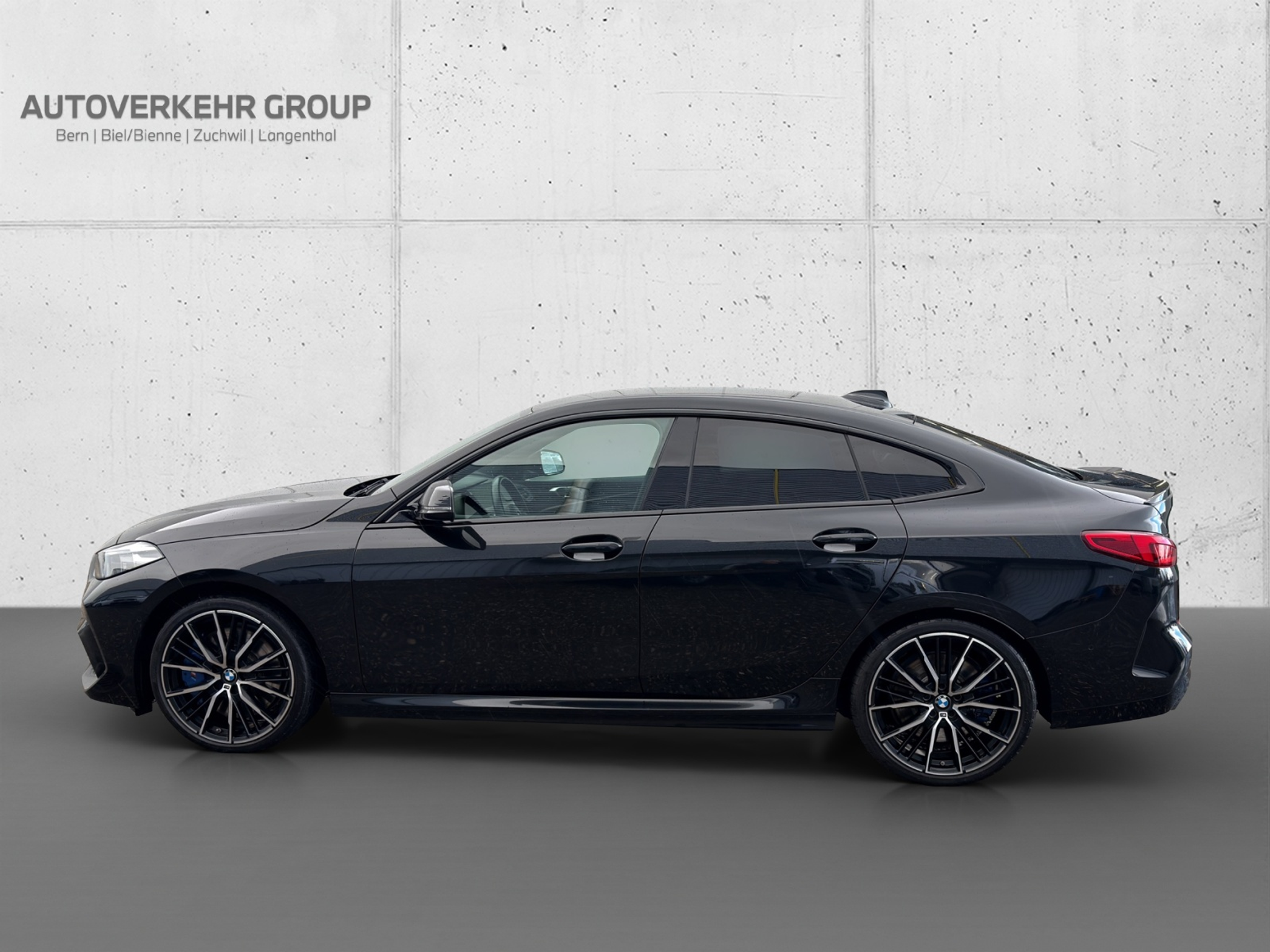 listing desktop thumbnail image 1