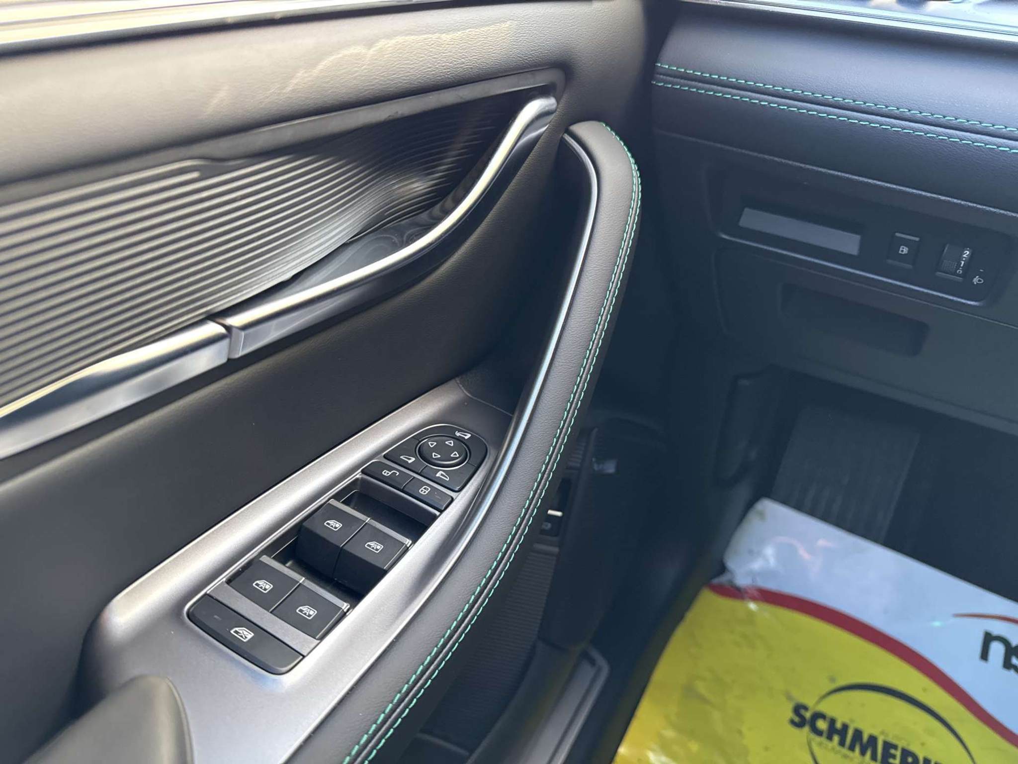 listing desktop thumbnail image 15