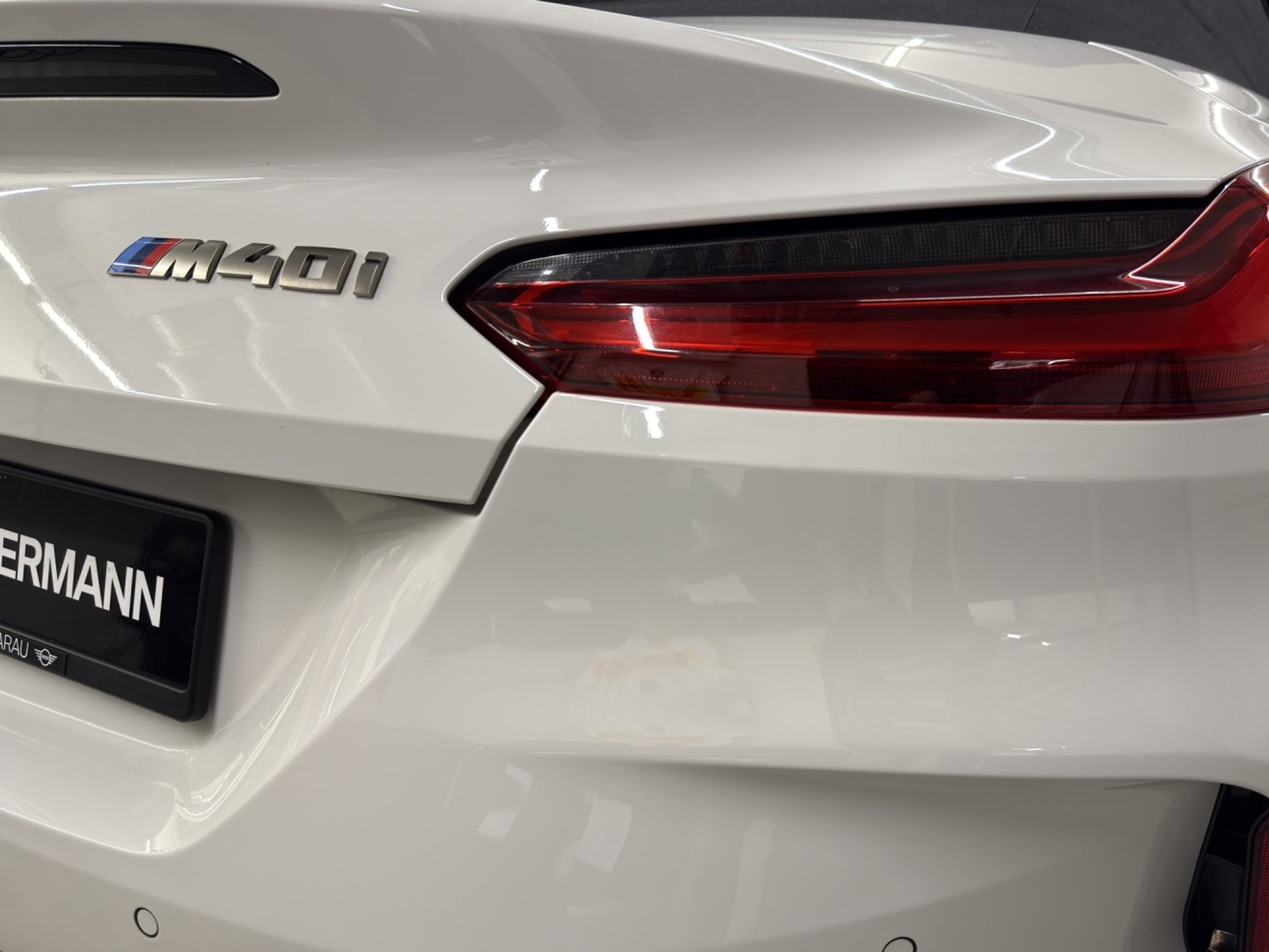 listing desktop thumbnail image 21