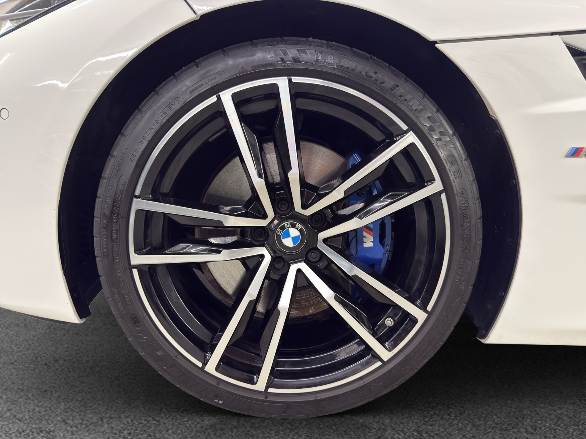 listing desktop thumbnail image 9