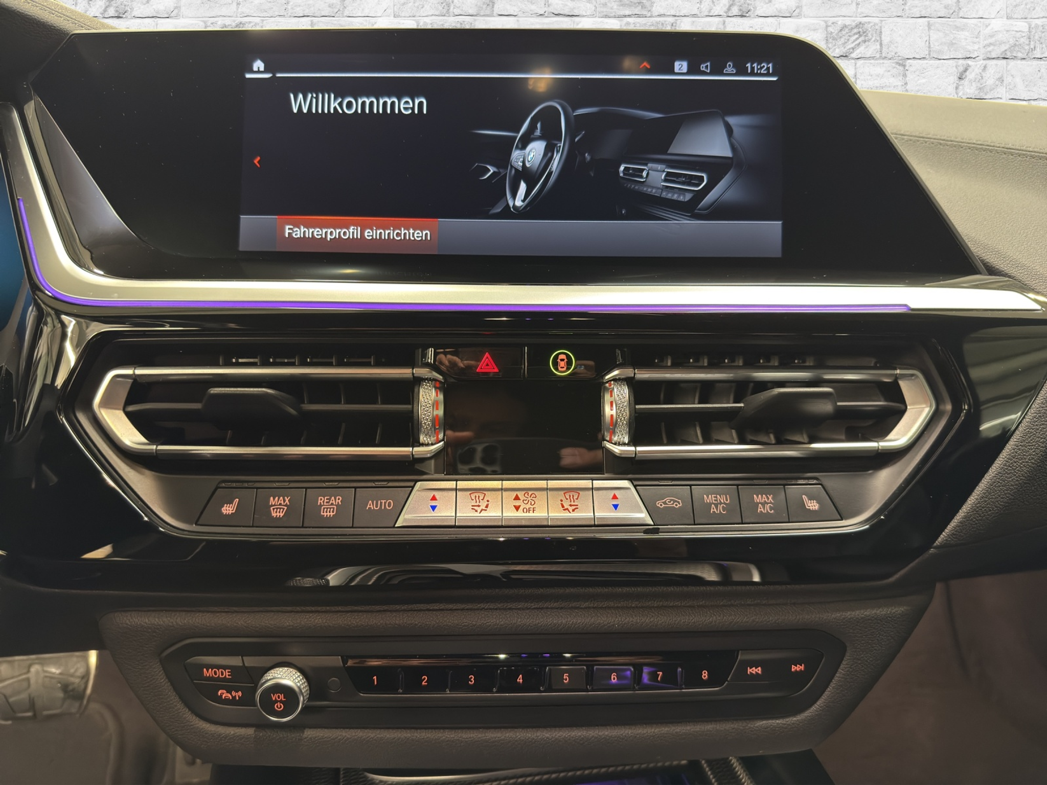 listing desktop thumbnail image 18