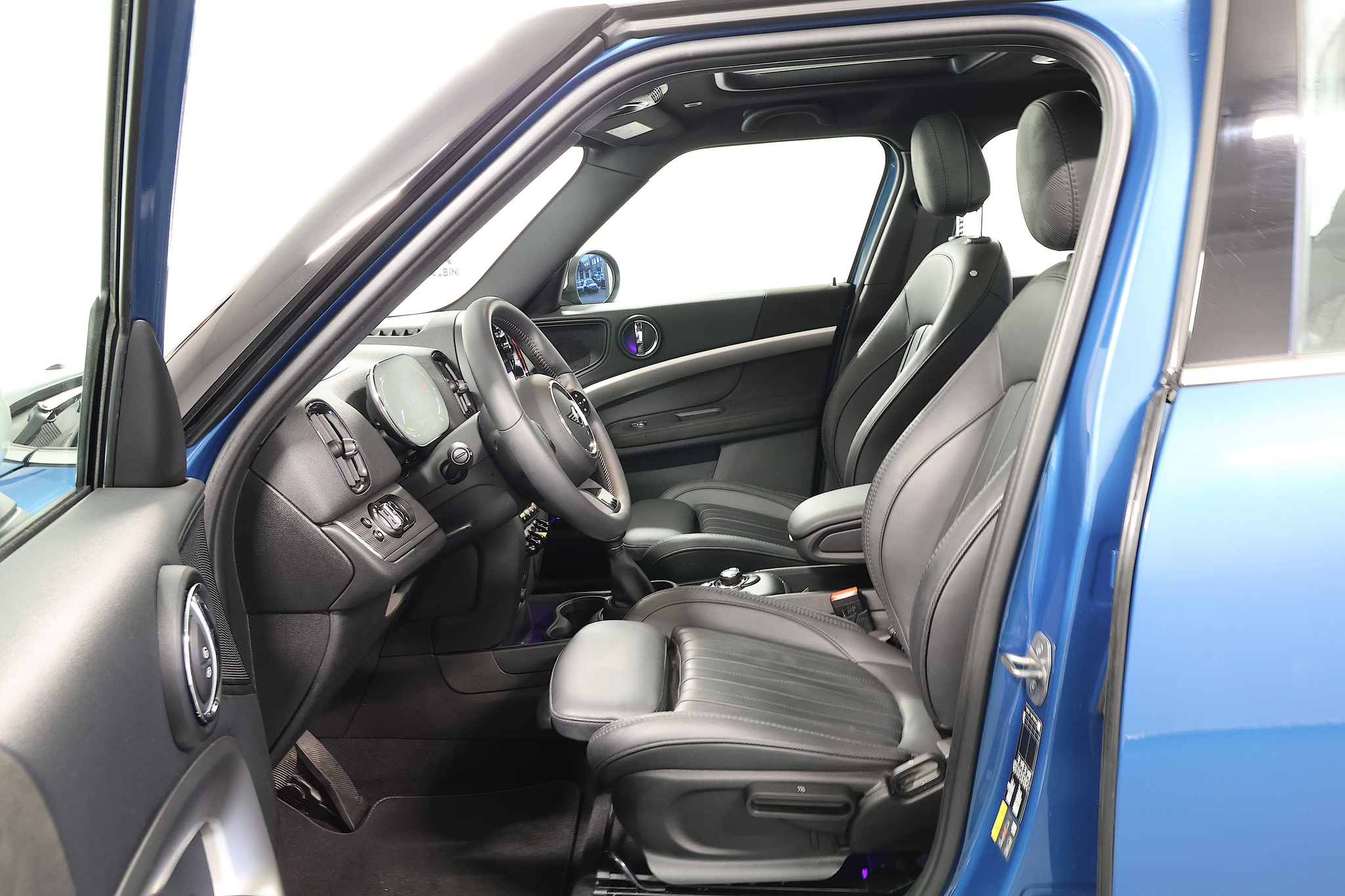 listing desktop thumbnail image 5