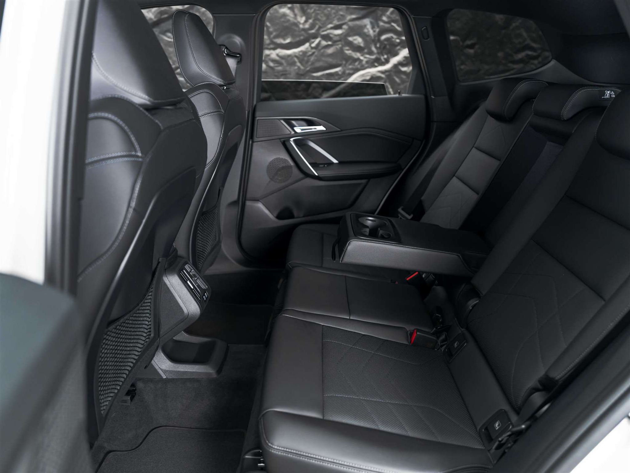 listing desktop thumbnail image 13