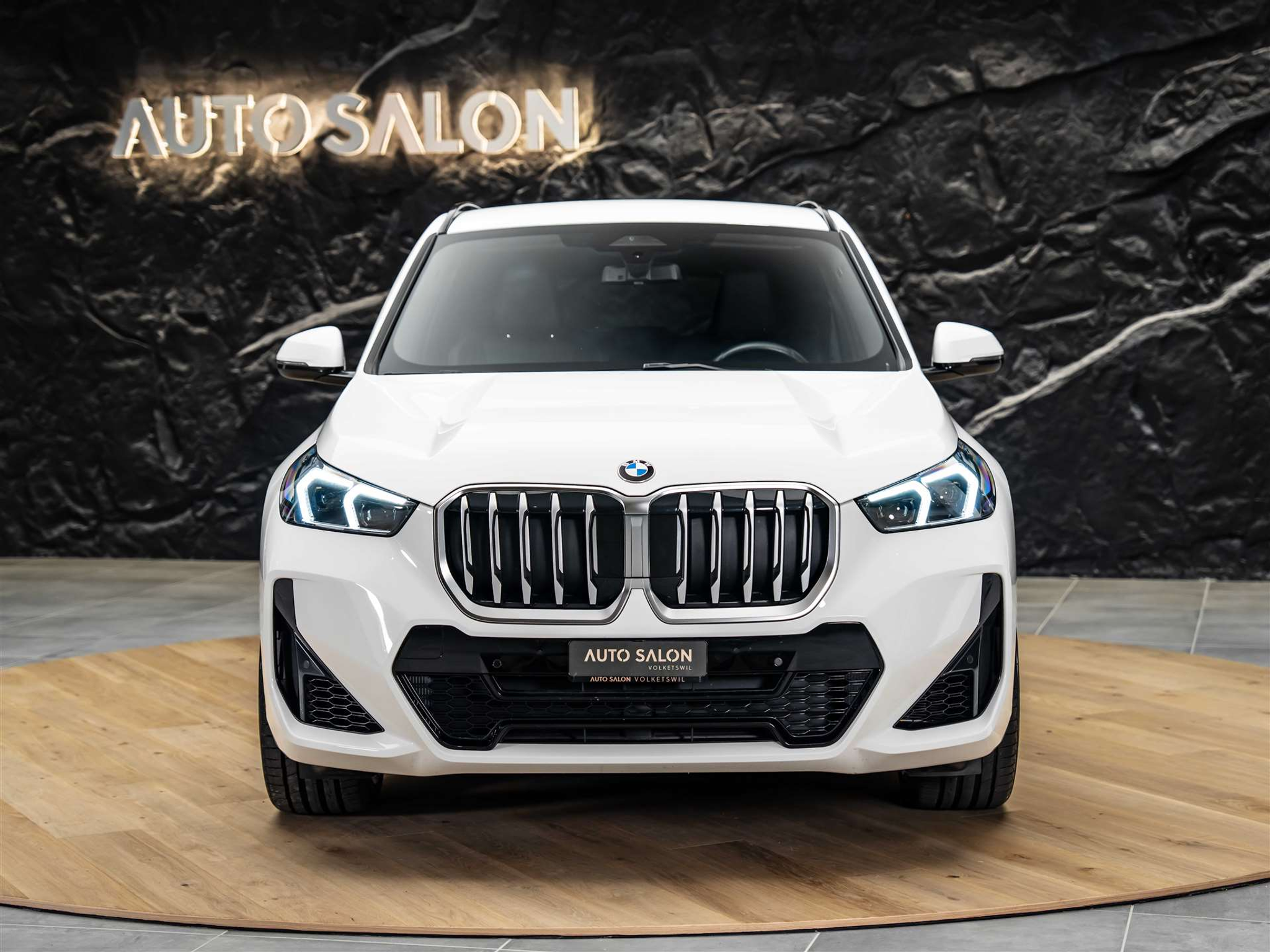 listing desktop thumbnail image 6