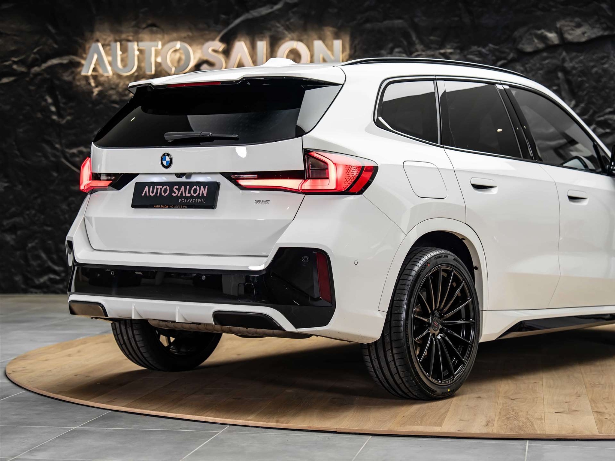 listing desktop thumbnail image 20